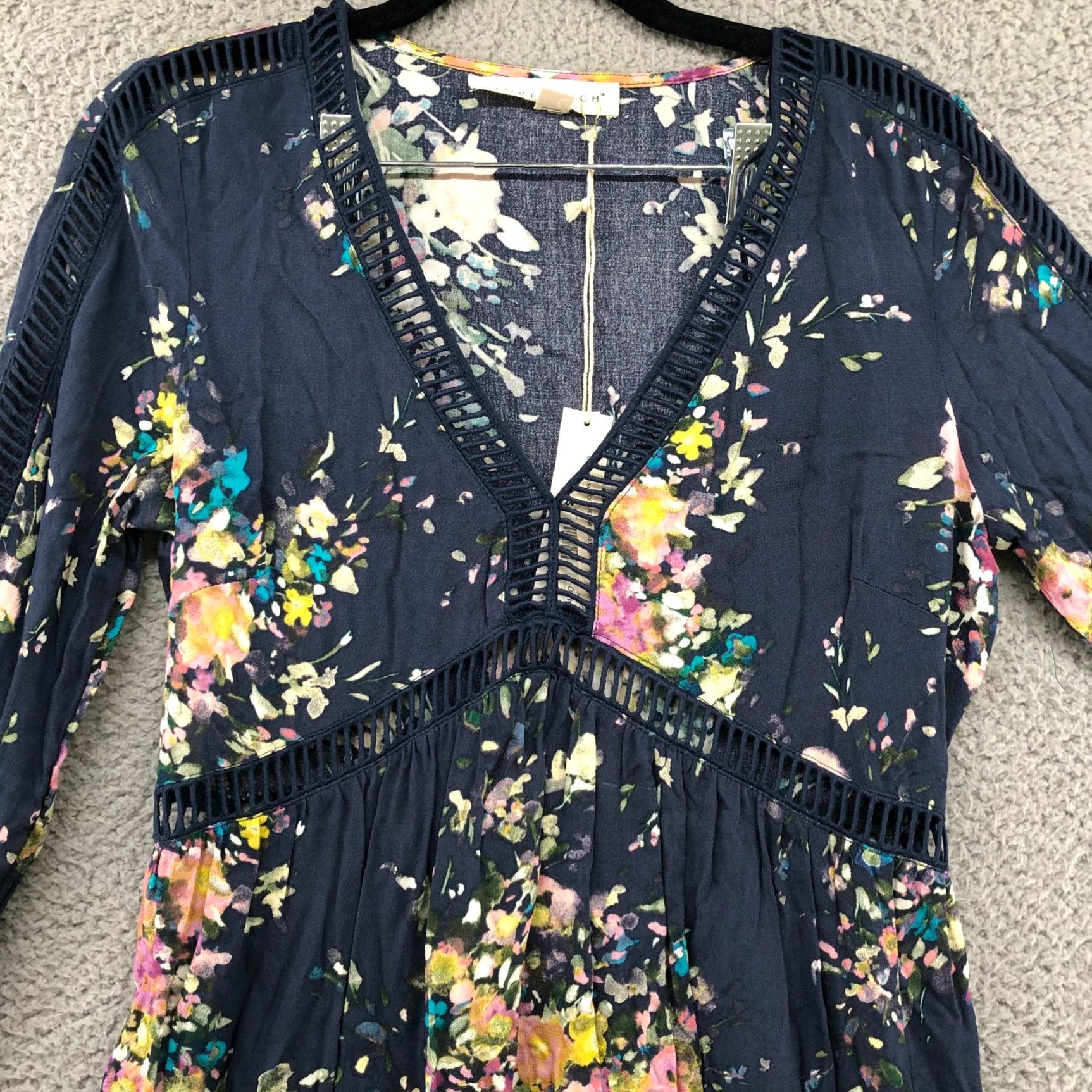 Bell Lovestitch Dress Bell Sleeve Floral Blue V-Neck A-Line Mini S Boho Bohemian Womens Size S Size S / US 4 / IT 40 - 3 Thumbnail