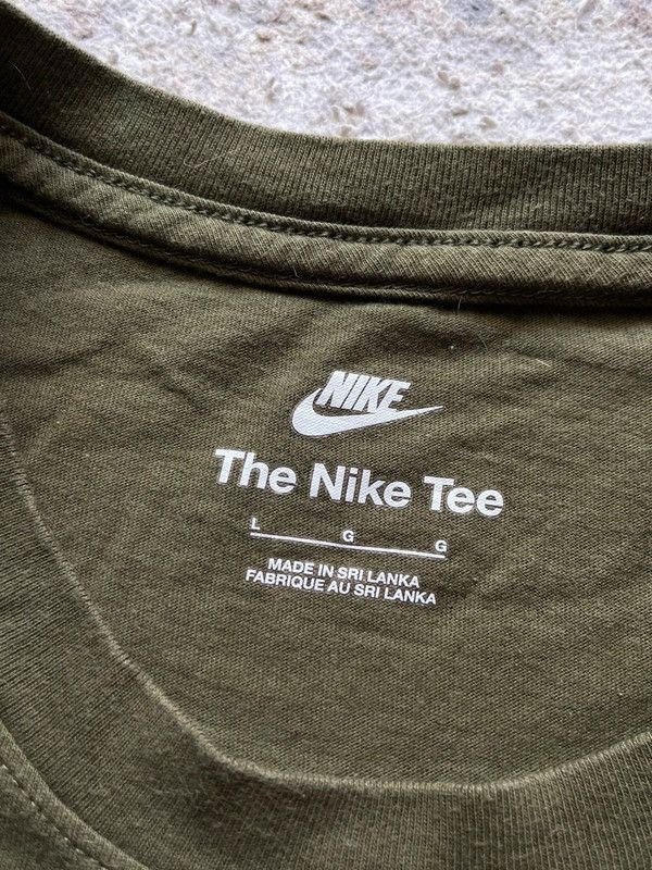 Nike Nike Sz L / S / M Lot x4 T-Shirt Size US M / EU 48-50 / 2 - 19 Thumbnail