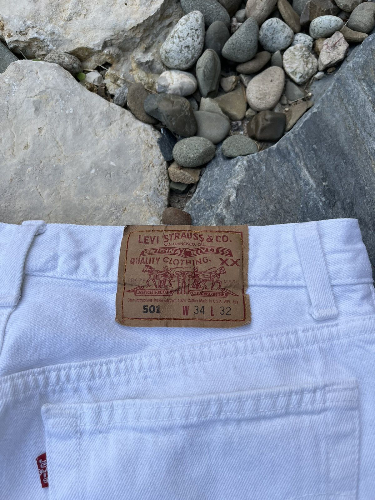 Levi's × Levi's Vintage Clothing × Vintage Vintage 90s Levi’s 501 white 34x32 denim jeans made in USA Size US 34 / EU 50 - 13 Thumbnail