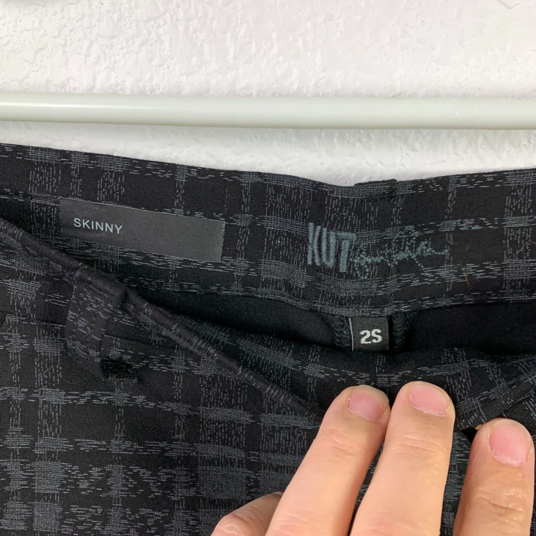 Vintage KUT from the Kloth Elyse Plaid Print Slim Straight Ponte Pants 2 Black Mens? Size 26" / US 2 / IT 38 - 5 Thumbnail