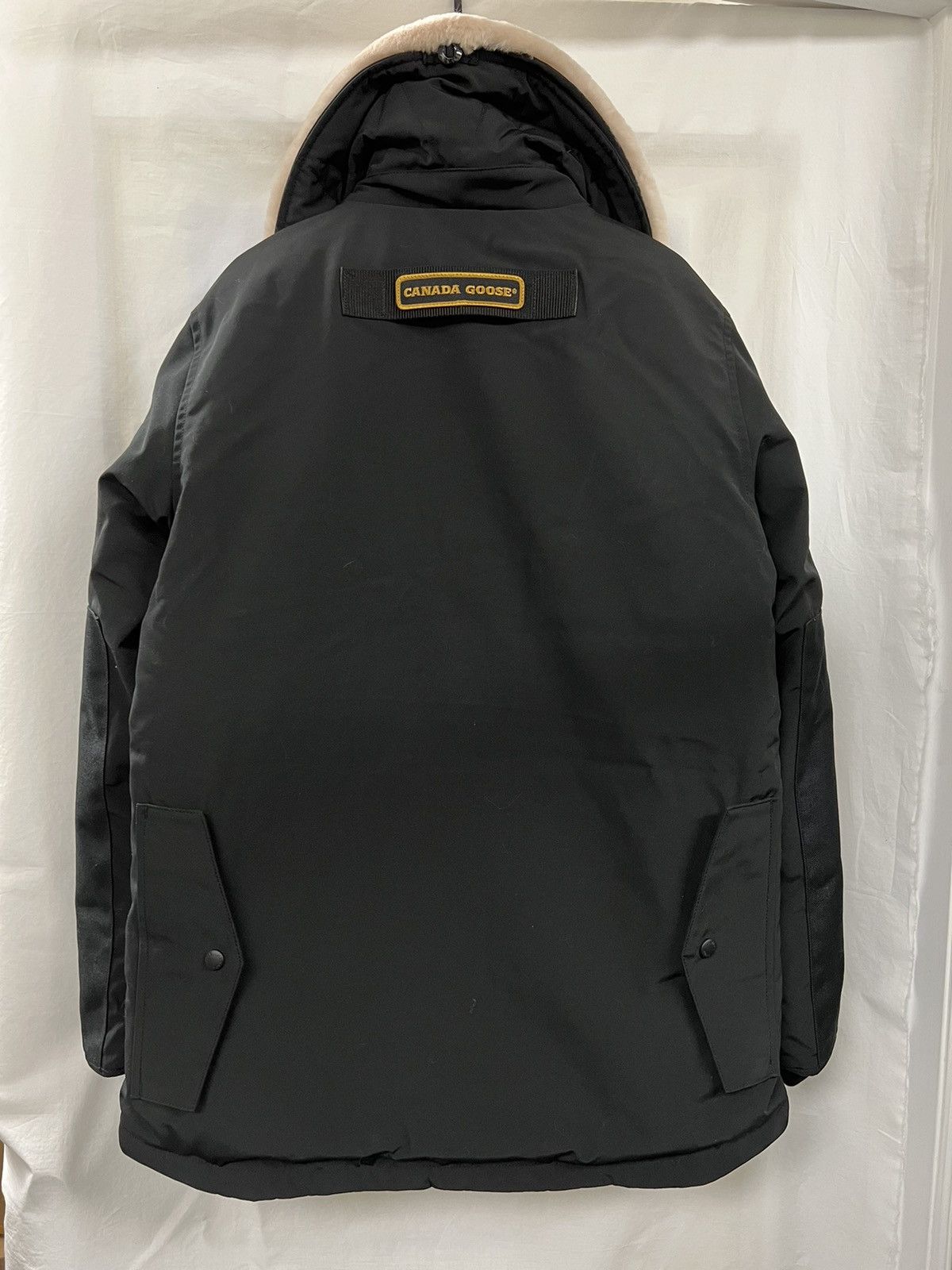 Canada Goose Men’s Mackinaw Parka in Fusion Fit - M [Limited Edition] Size US M / EU 48-50 / 2 - 8 Thumbnail