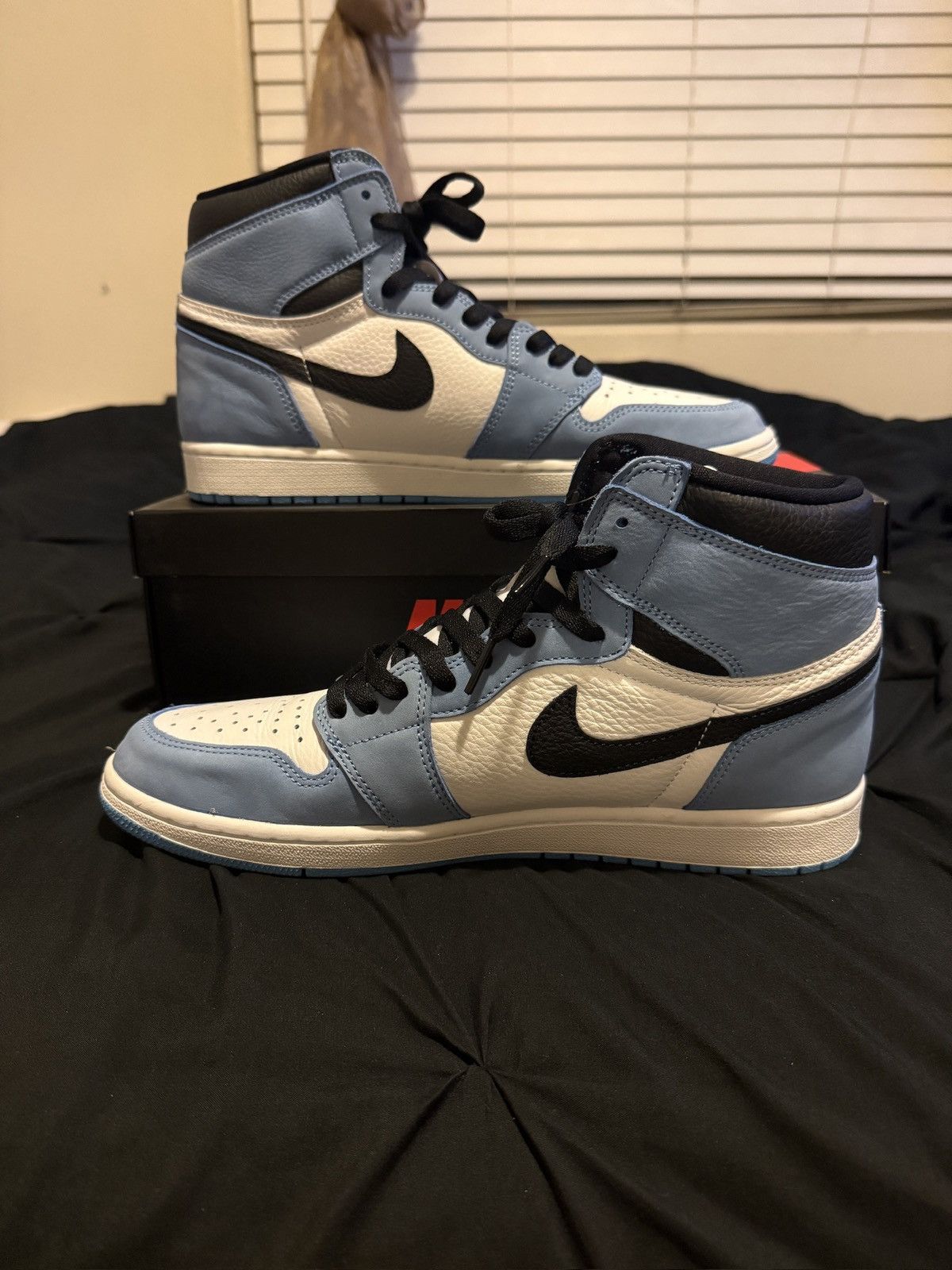 Jordan Brand 2021 Air Jordan 1 Retro High OG University Blue Size 11.5 Size US 11.5 / EU 44-45 - 5 Thumbnail