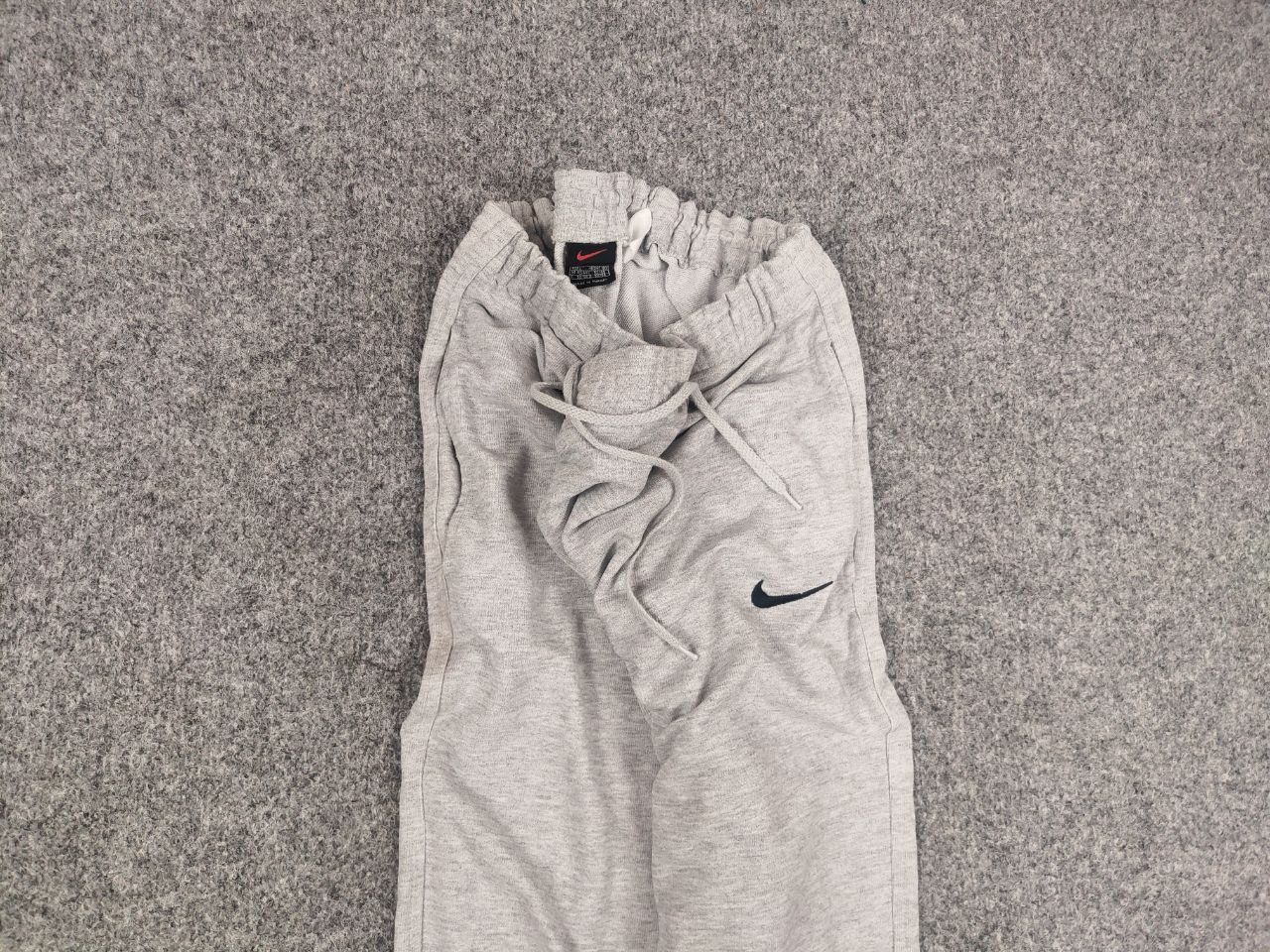 Nike Vintage Nike Swoosh Gray Cotton Baggy Track Pants Y2K Style Size US 34 / EU 50 - 4 Thumbnail