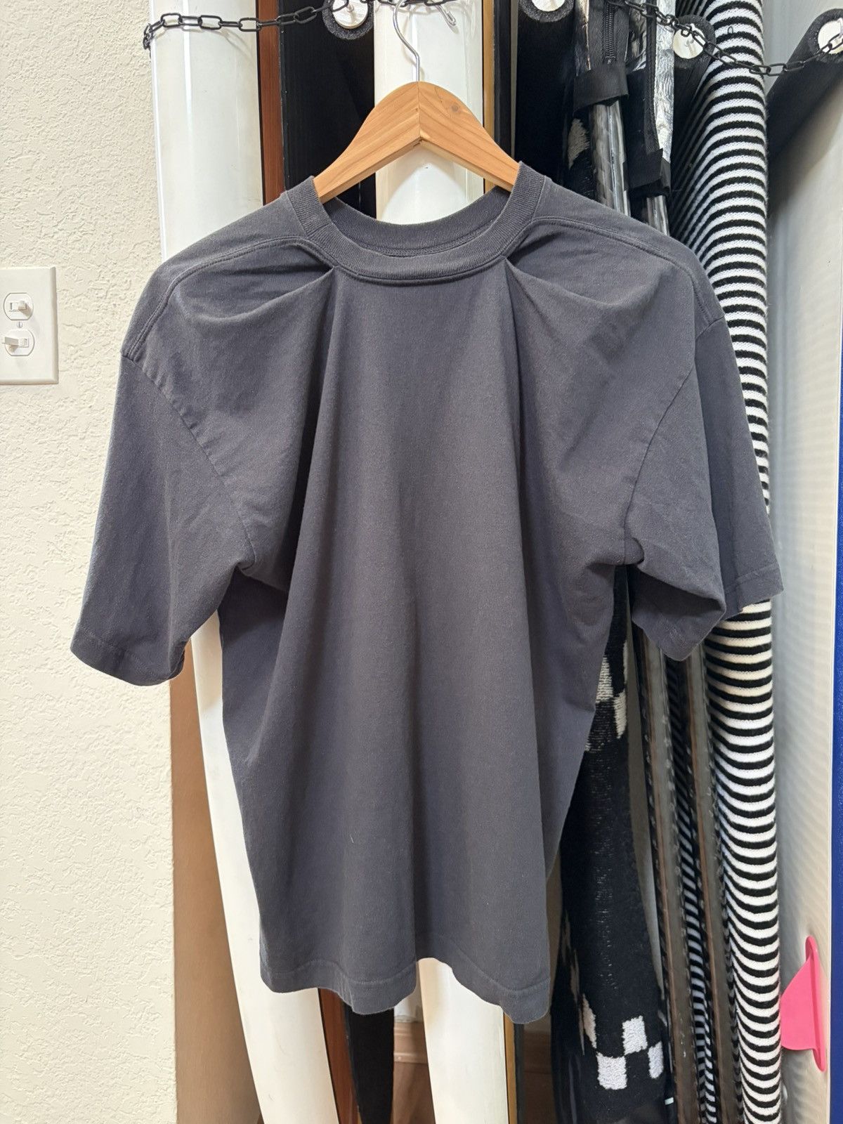 Balenciaga Balenciaga - 2019 Pink Logo T Shirt Size US M / EU 48-50 / 2 - 3 Thumbnail