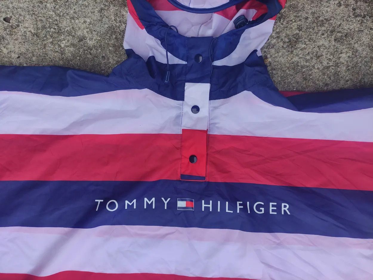 Tommy Hilfiger NOS🔥 TOMMY HILFIGER PONCHO /CAPE RAINCOAT Size US L / EU 52-54 / 3 - 13 Thumbnail