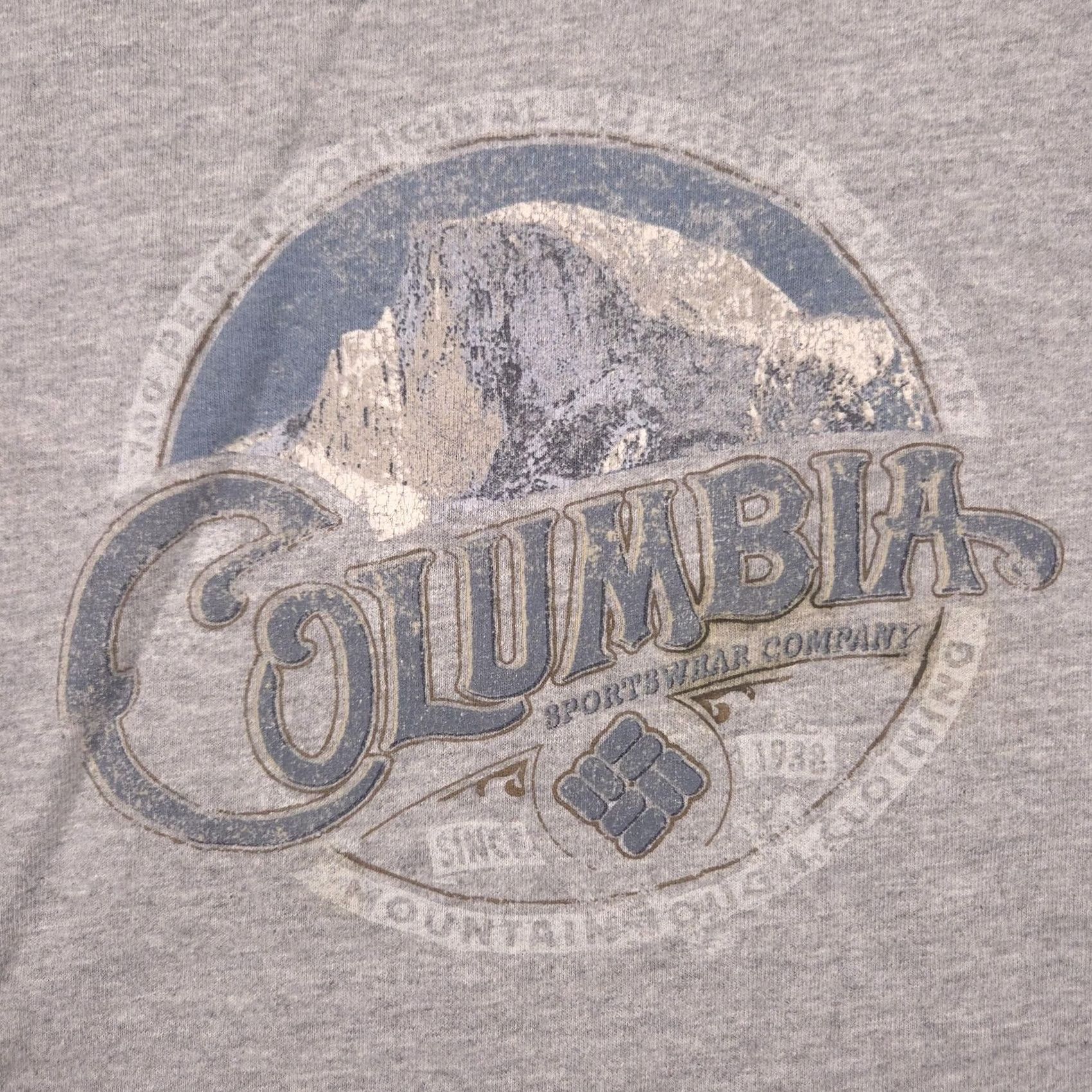Logo 7 Columbia Mens XL Gray Mountain Graphic Tee Shirt Outdoor Hiking Logo Casual Size US XL / EU 56 / 4 - 4 Thumbnail