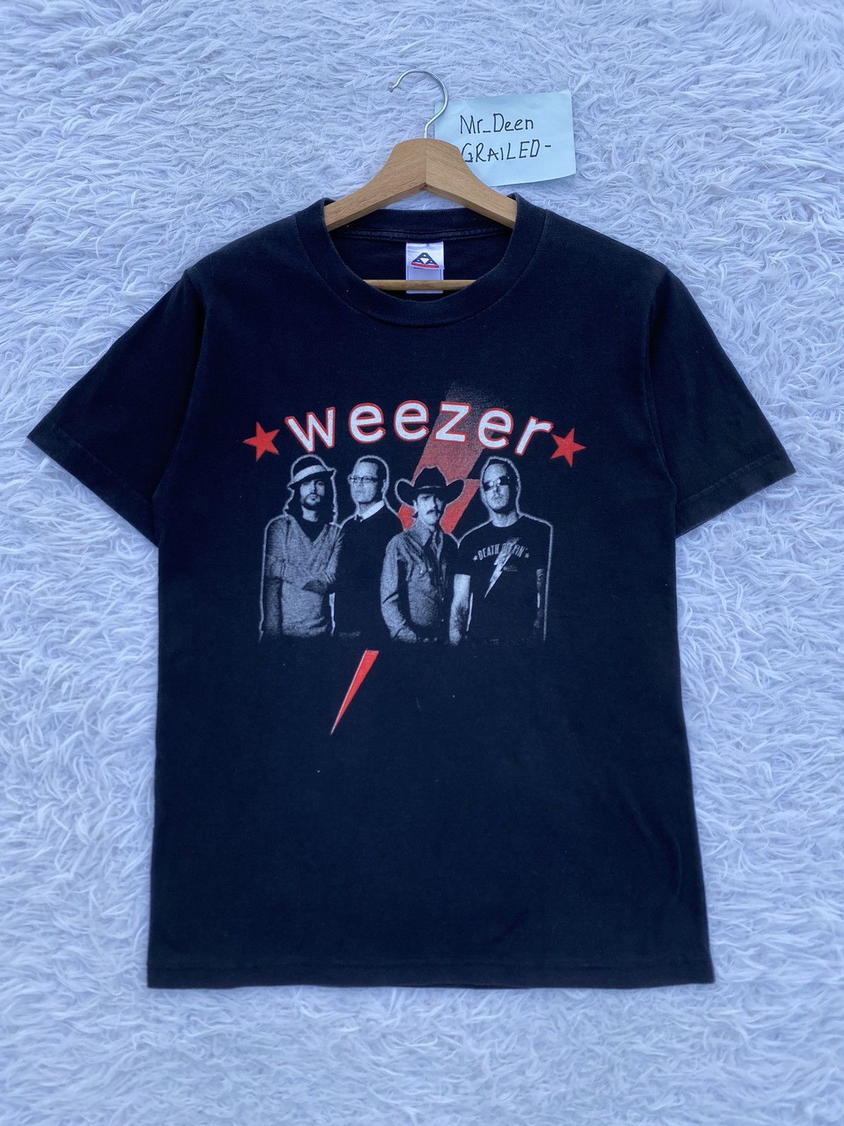 Band Tees Rare Vintage Weezer Band Tees Size US M / EU 48-50 / 2 - 2 Thumbnail