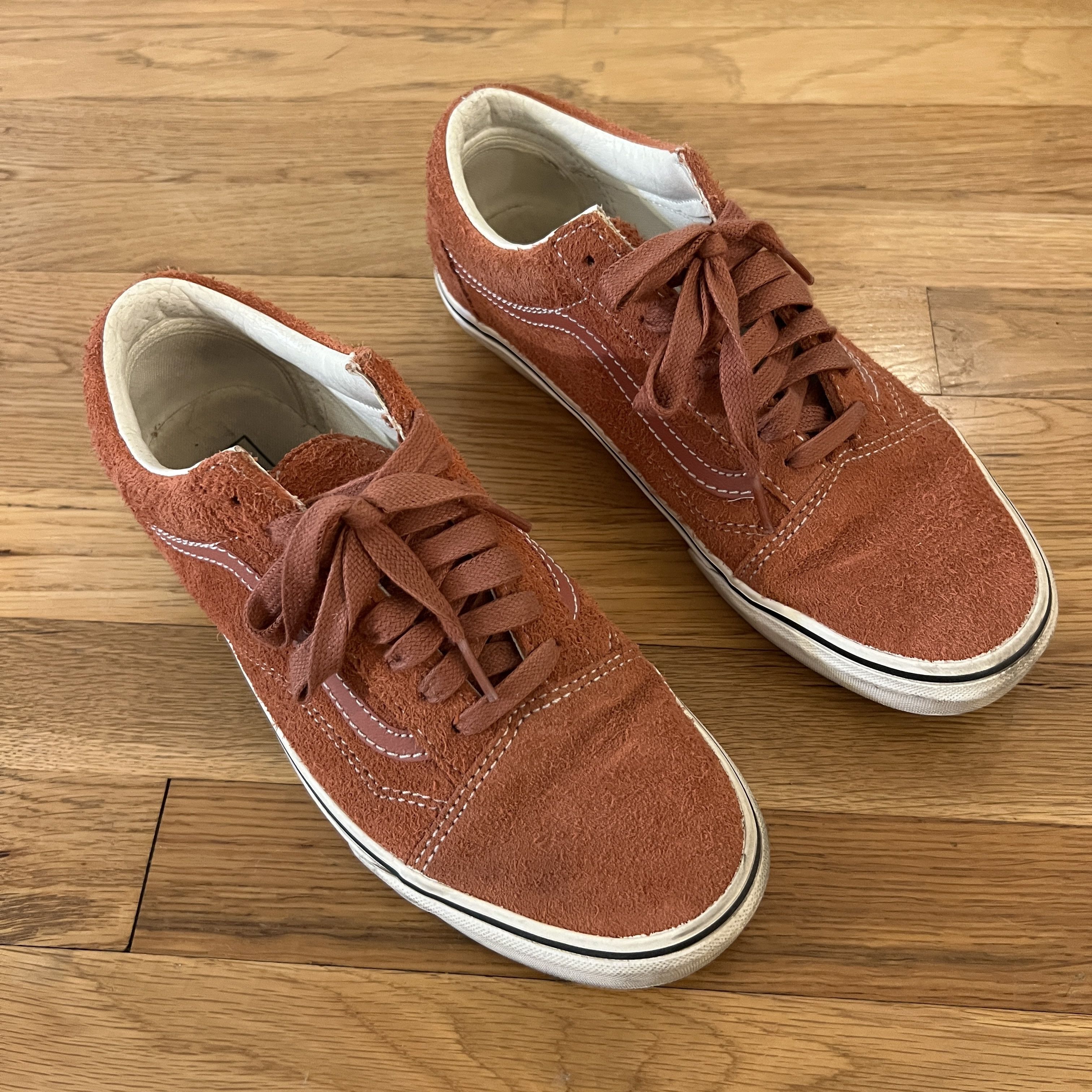 Vans Old Skool Hairy Suede Hot Sauce / Snow White Skating Shoe Size US 9.5 / EU 42-43 - 2 Thumbnail