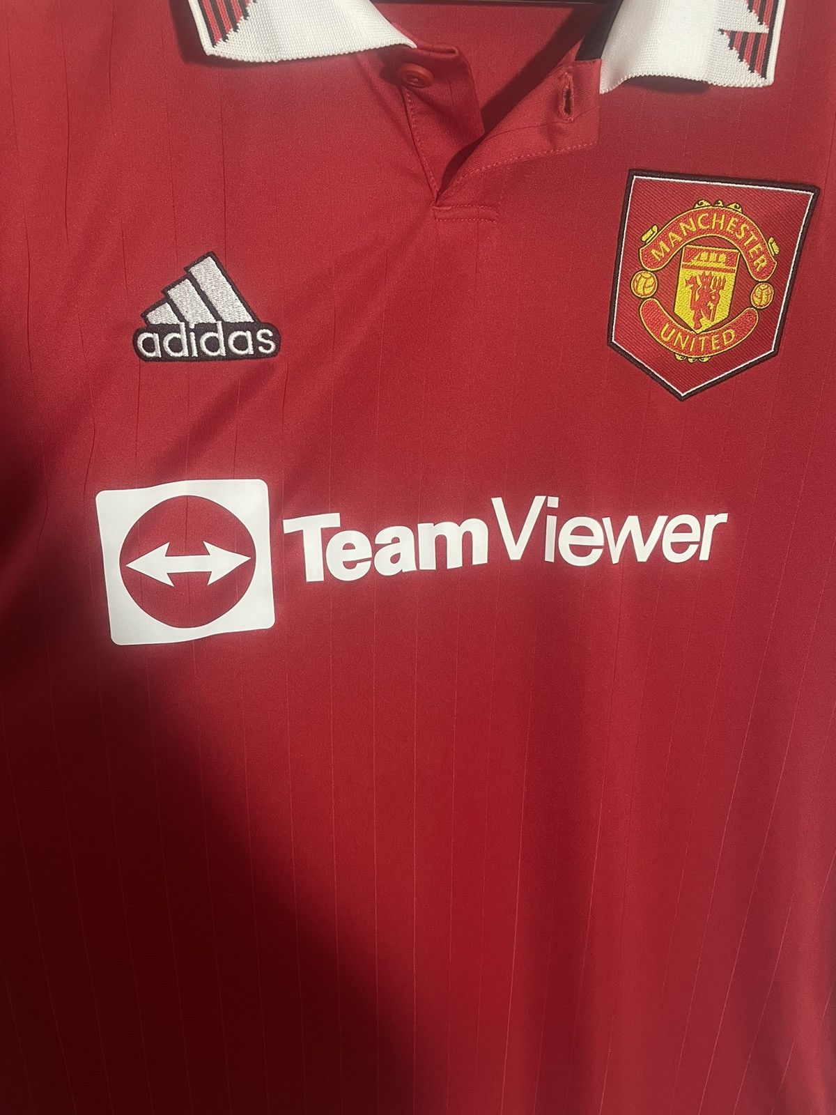 Adidas OFFICIAL ADIDAS MANCHESTER UNITED 22/23 HOME JERSEY Size US L / EU 52-54 / 3 - 2 Thumbnail