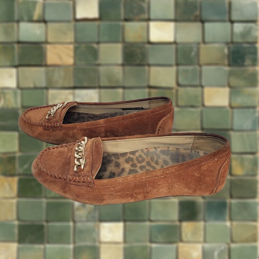Vionic Vionic Loafer Womens Brown Mesa Cognac Suede Leather Mocassin Gold Chain Size US 8 / IT 38 - 1 Thumbnail