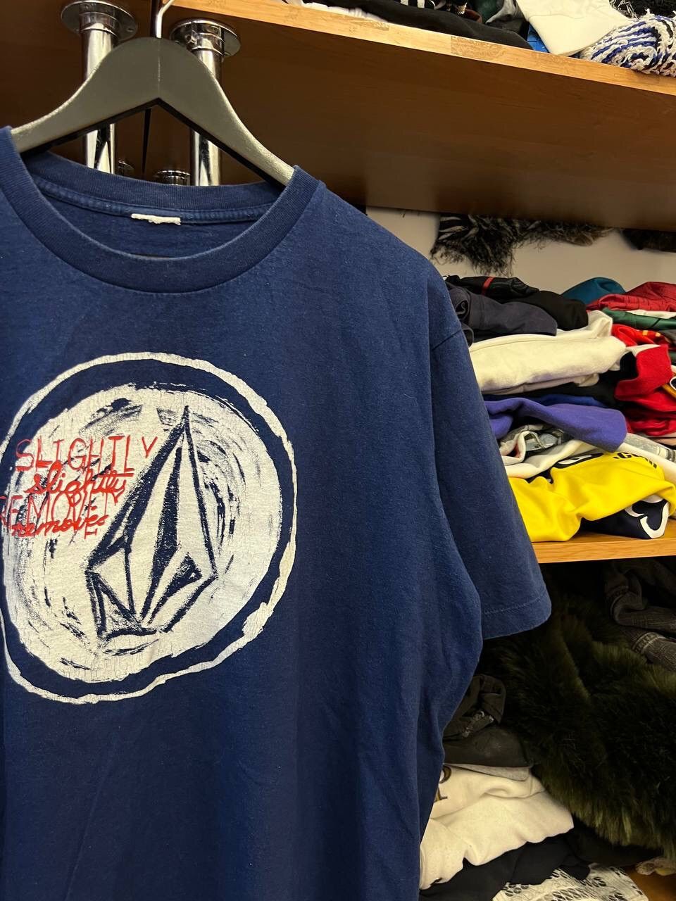 Vintage × Volcom Vintage 2000’s Volcom Slightly Removed T Shirt Size US M / EU 48-50 / 2 - 3 Thumbnail