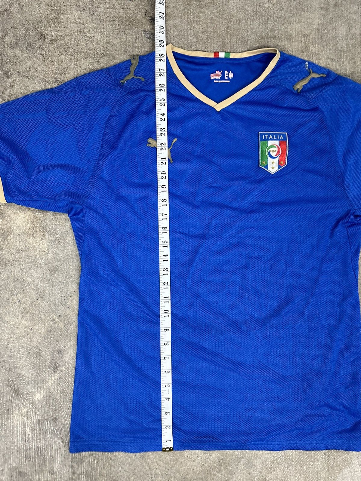 Puma × Vintage Puma 2018 Italy Home Soccer Jersey Kit Maglia World Cup Size US L / EU 52-54 / 3 - 10 Thumbnail