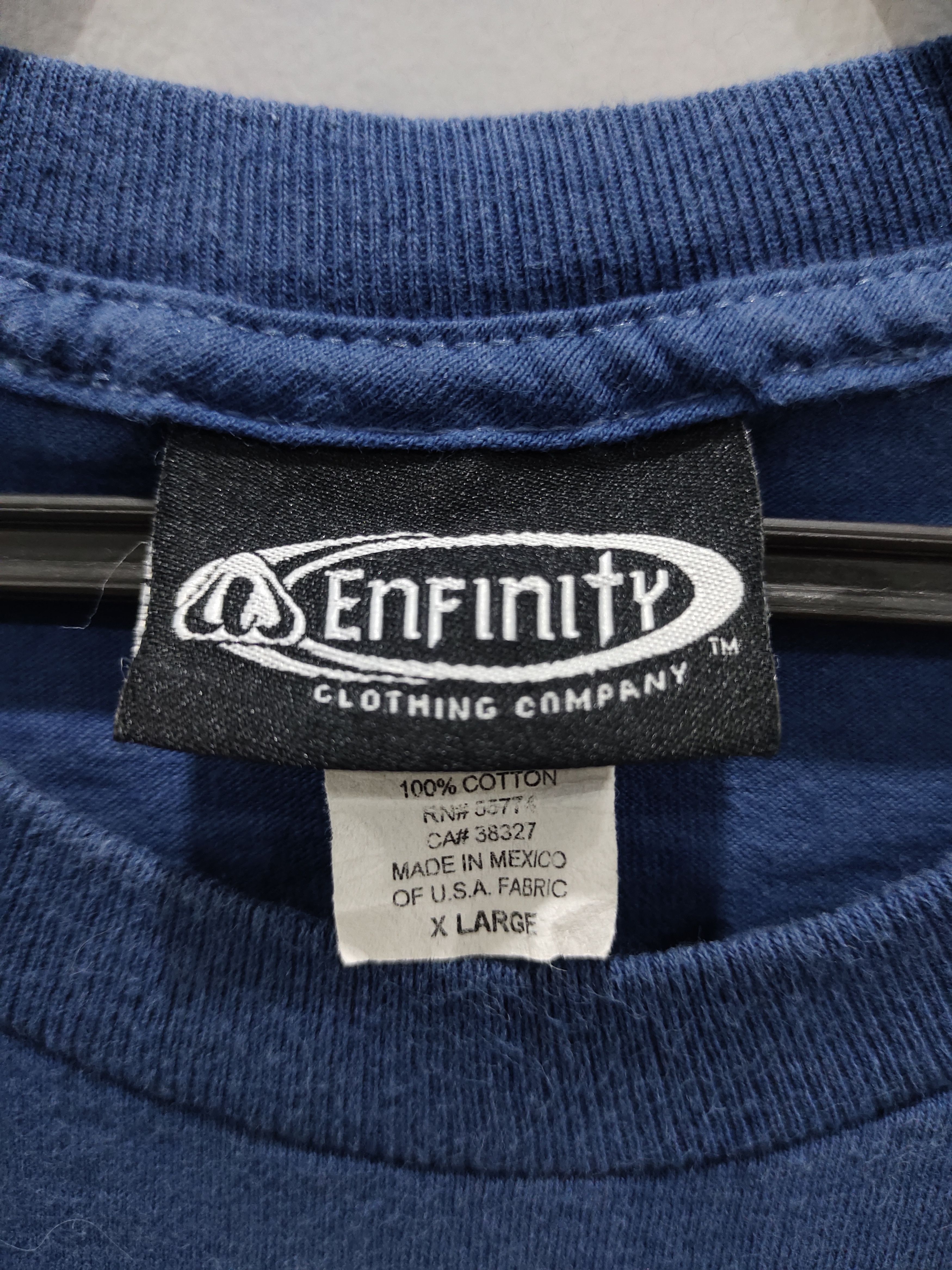Vintage Vintage Enfinity Surfboard Tee Size US XL / EU 56 / 4 - 7 Thumbnail