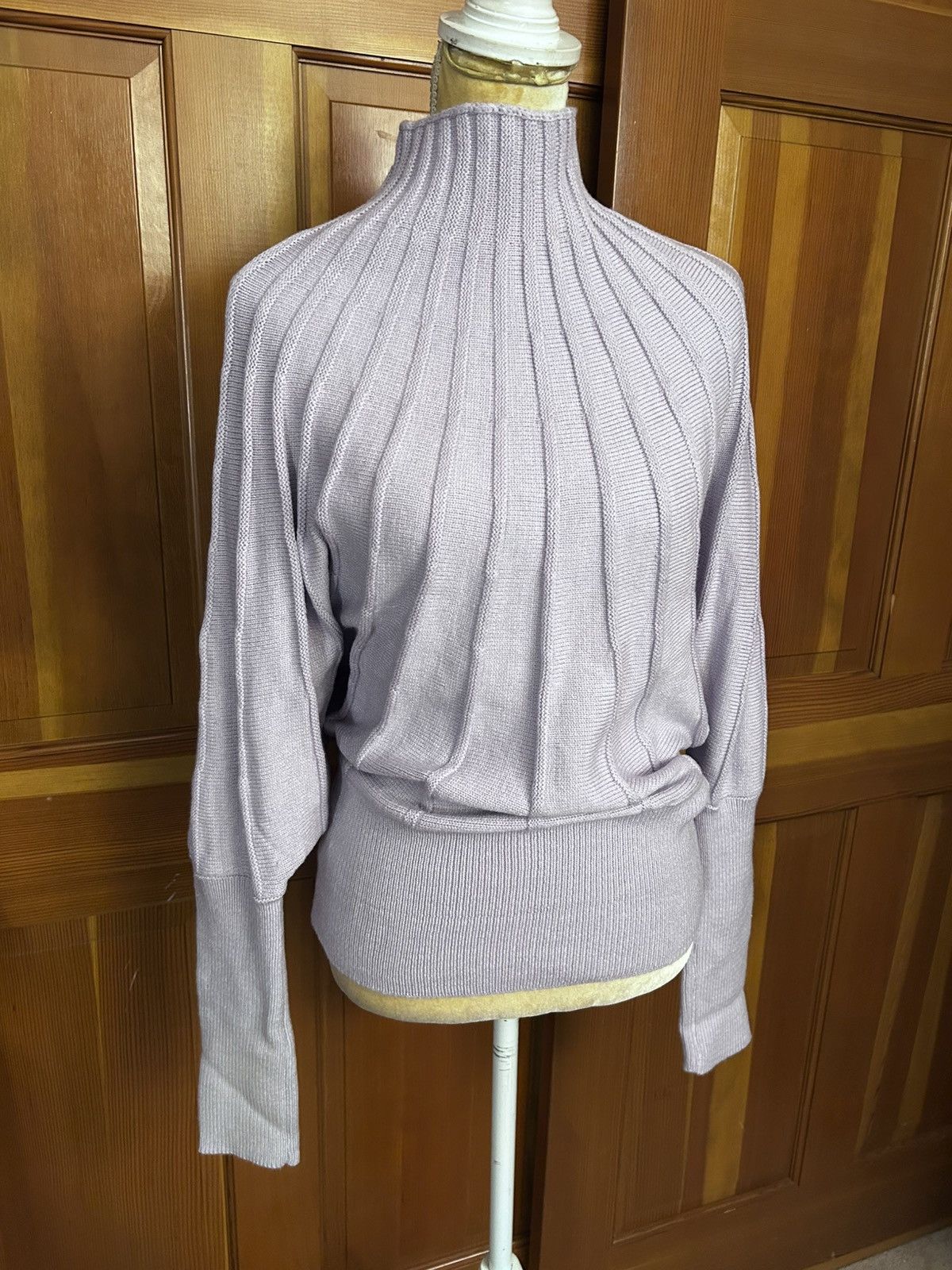 Designer × Other NWT, Lavishly Paris Women's Luxurious Batwing Sweater Size M / US 6-8 / IT 42-44 - 2 Thumbnail