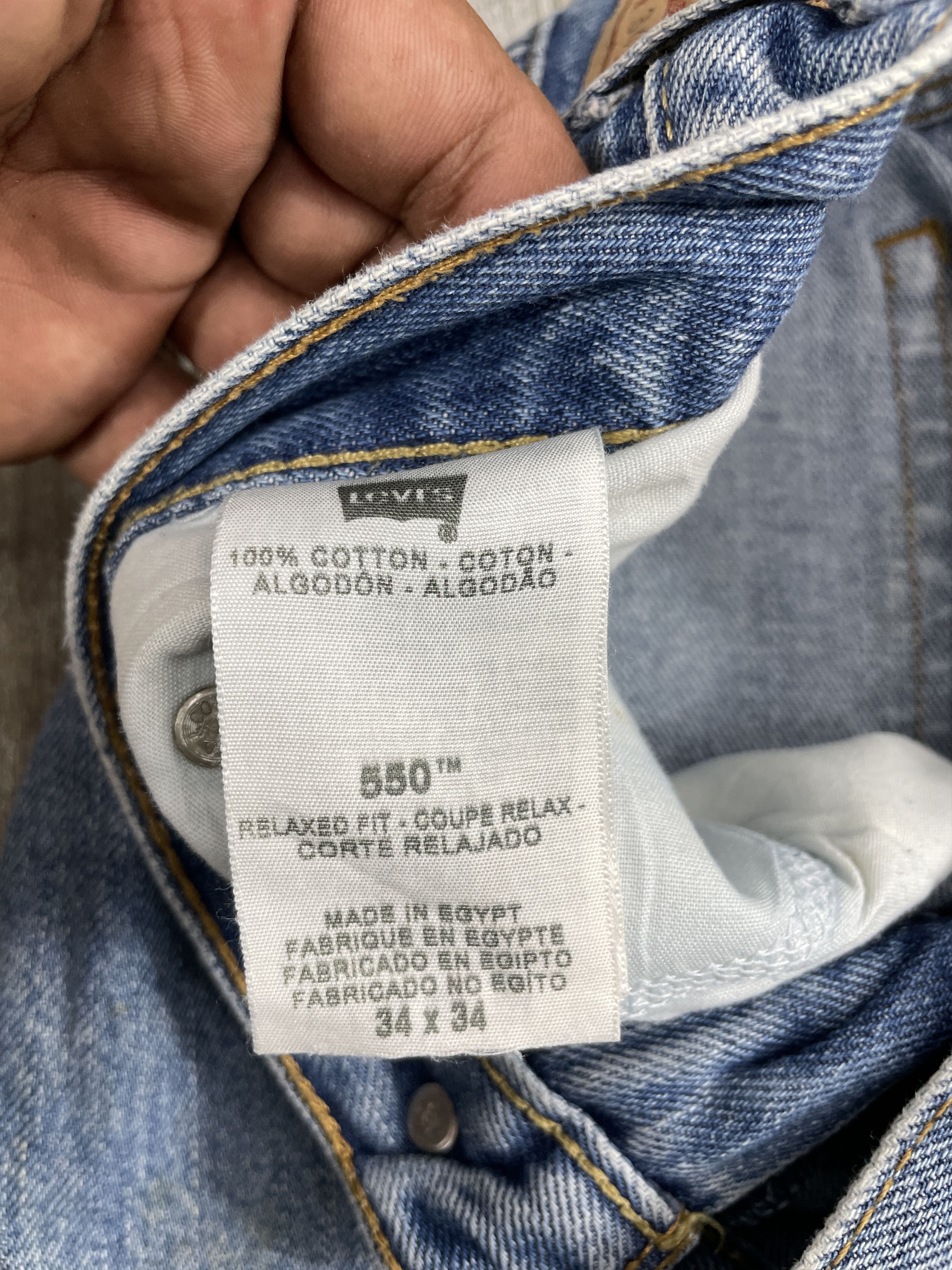 Levi's × Vintage Vintage Levi's 550 Faded Jeans WC 376 Size US 33 - 7 Thumbnail