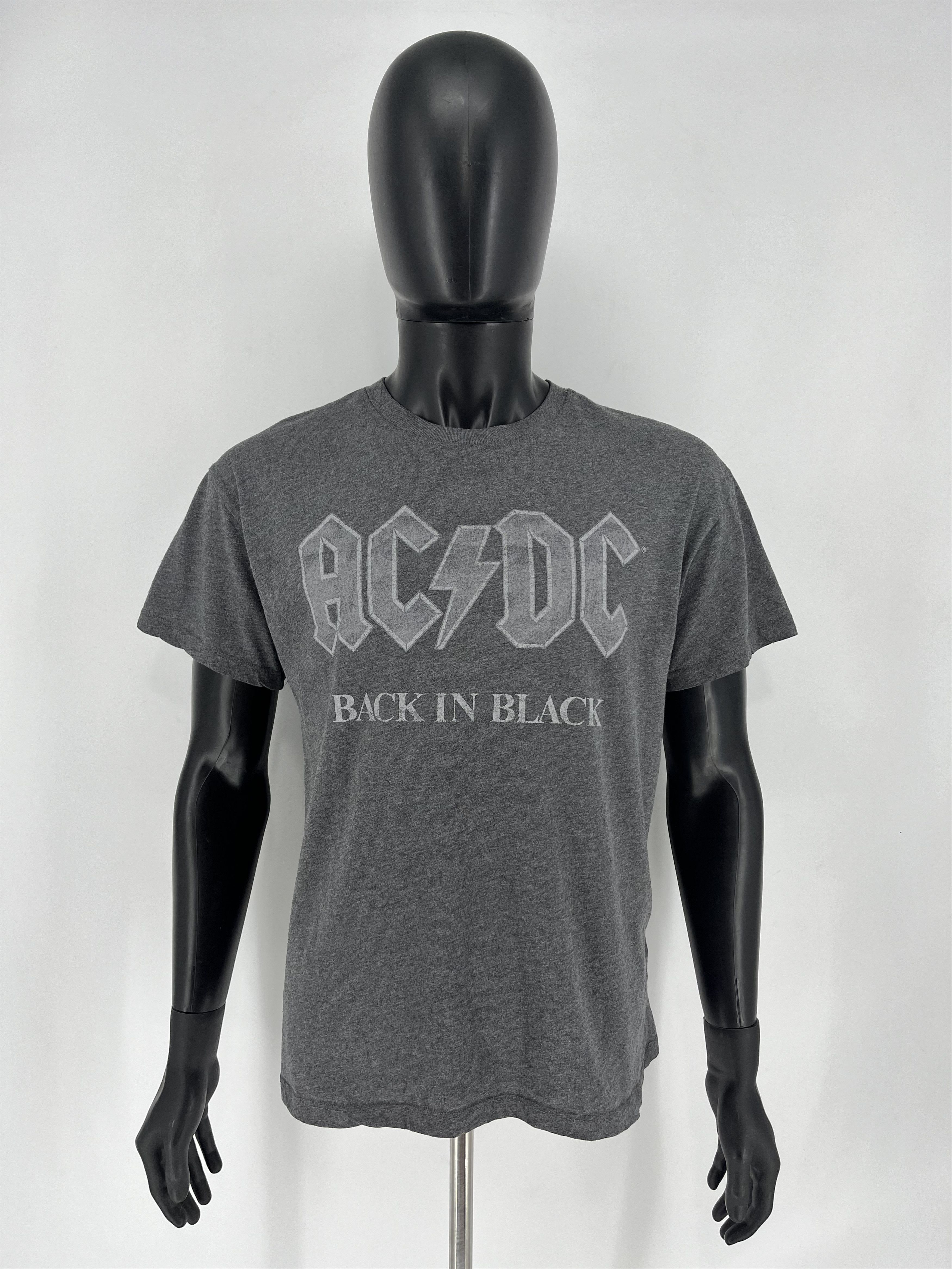Band Tees × Vintage Vintage Y2K ACDC "Back in Black" T-Shirt Rock Band Size XL Size US M / EU 48-50 / 2 - 2 Thumbnail