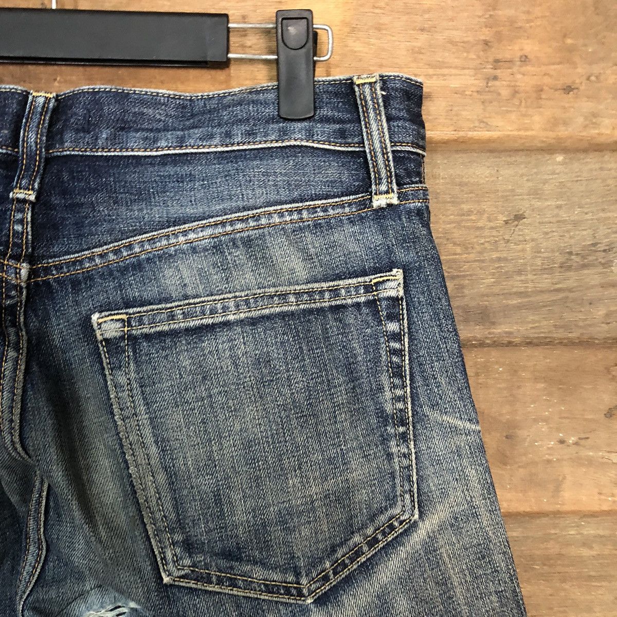 Uniqlo Uniqlo UJ faded Blue ripped distressed Denim Pants #7307 Size US 30 / EU 46 - 16 Thumbnail