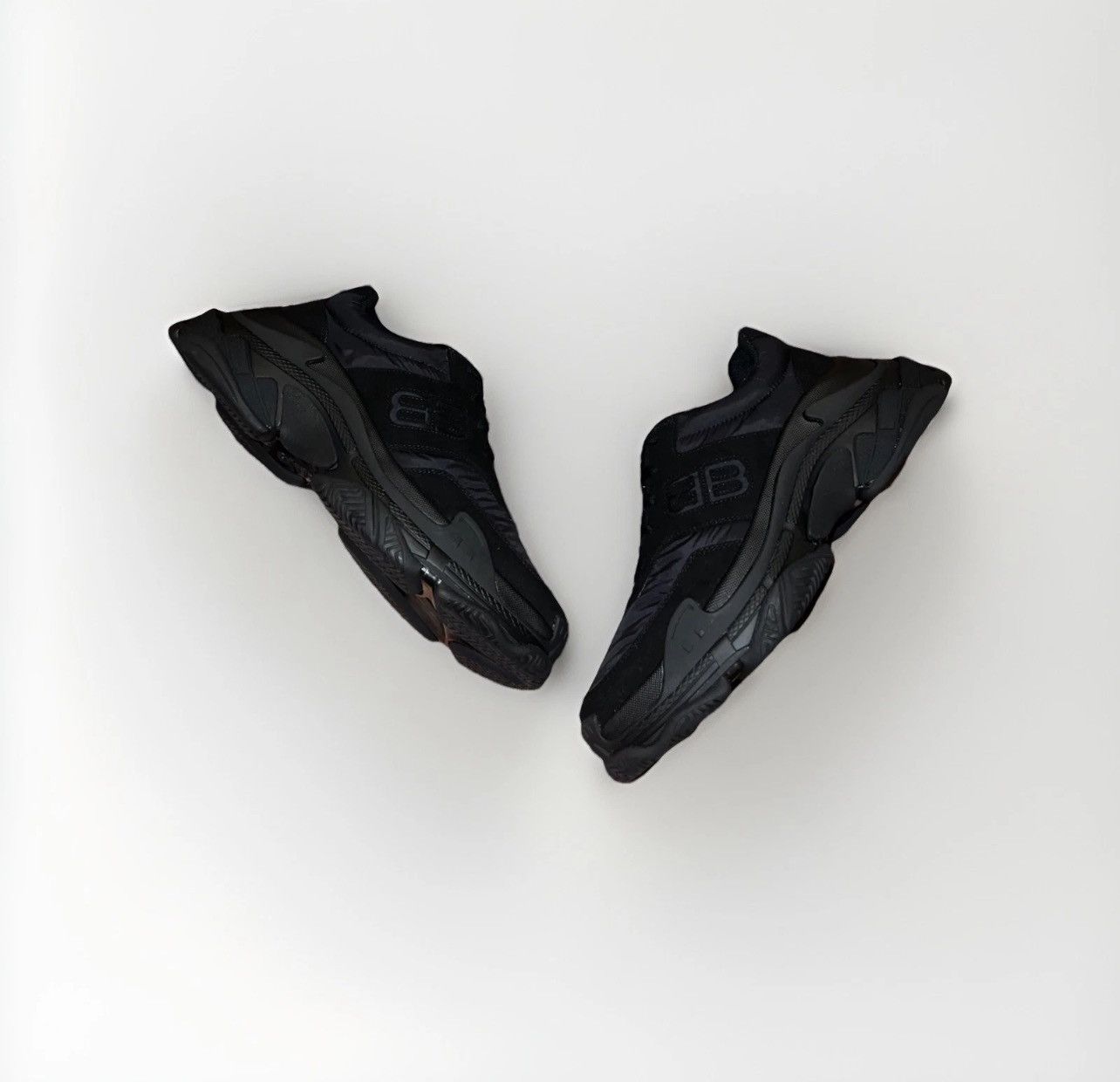 Balenciaga NEW Balenciaga Triple S Nylon Black Size 42 *READY TO SHIP* Size US 9 / EU 42 - 1 Thumbnail
