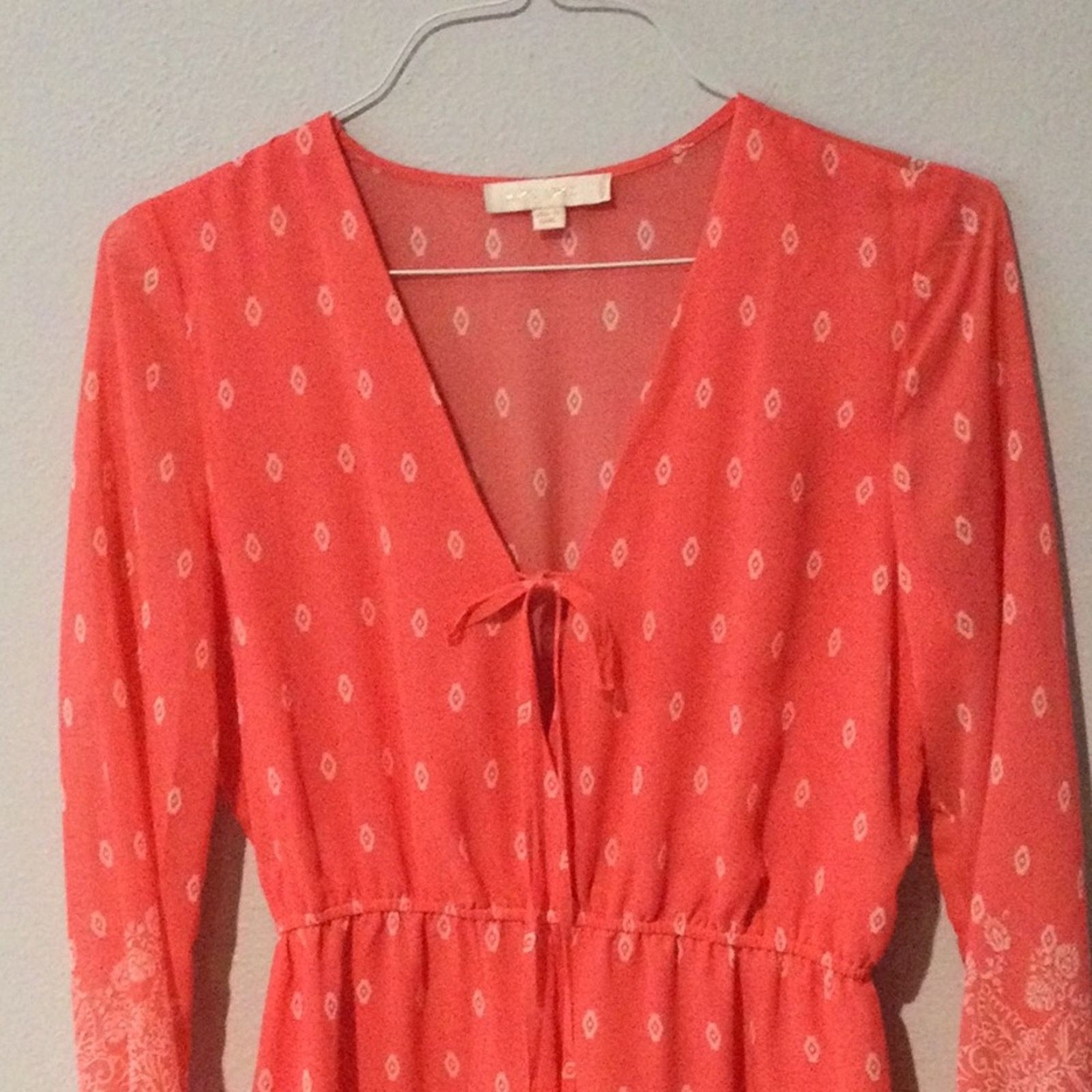 Other Love Tree Salmon & White V-neck Tie Shorts Romper M Size 30" / US 8 / IT 44 - 2 Thumbnail