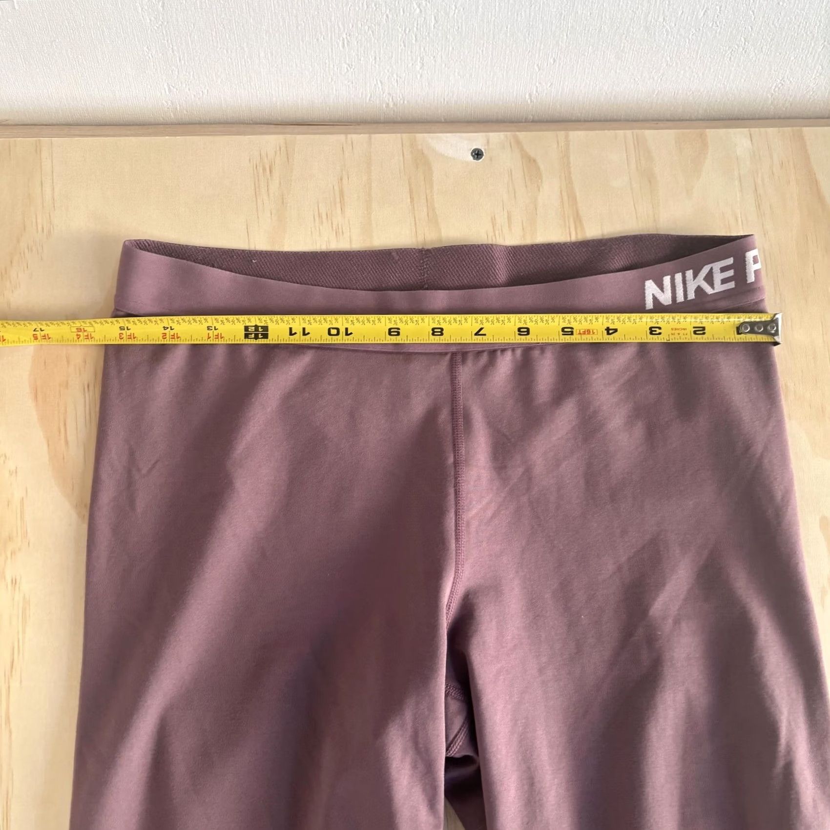 Nike Nike Pro Compression Running Tight Womens Medium Purple Sizing Size 32" / US 10 / IT 46 - 2 Thumbnail