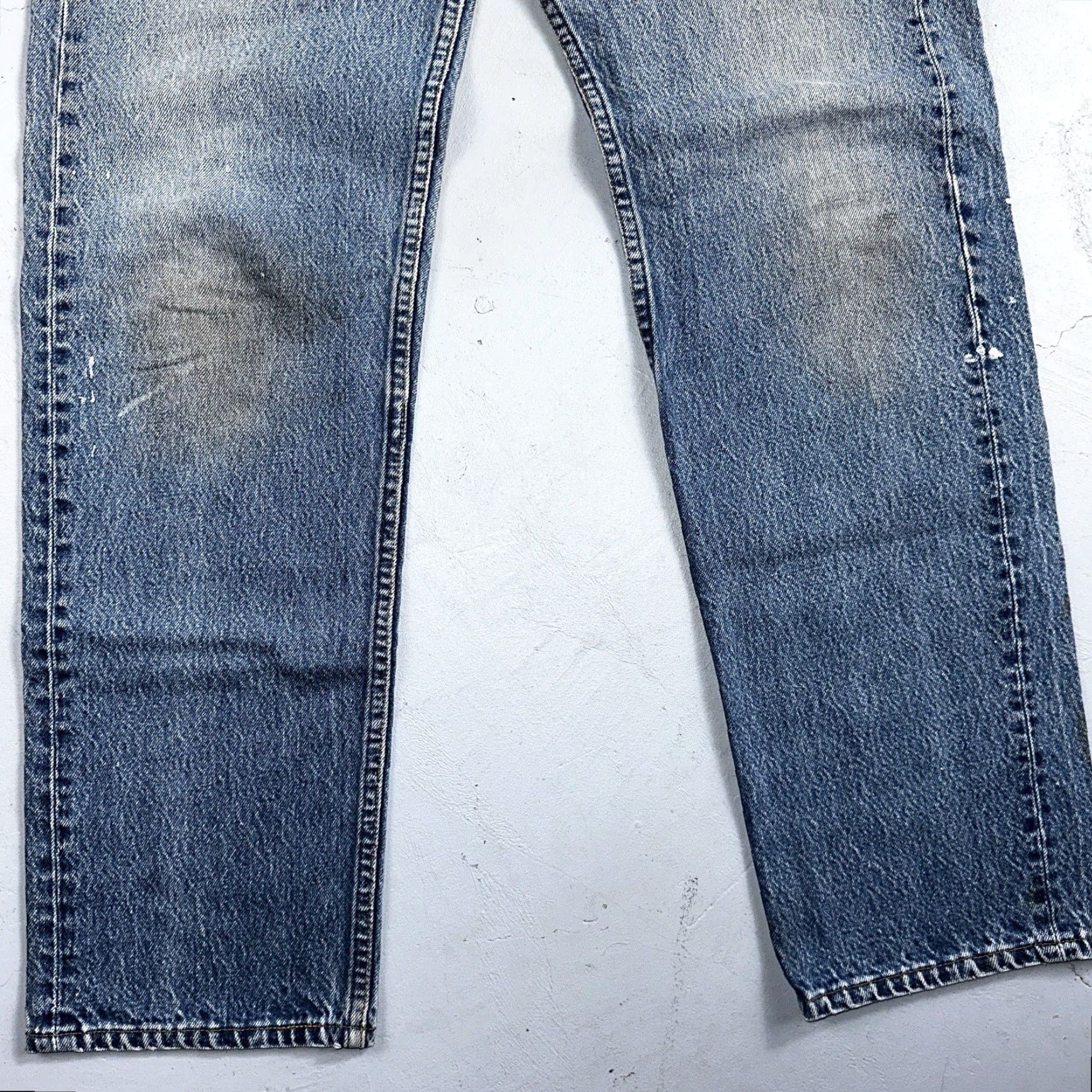 Levi's VINTAGE Levis 501 Jeans Men 35x36 Light Wash USA 80s 90s XX Straight Leg Size US 35 - 3 Thumbnail