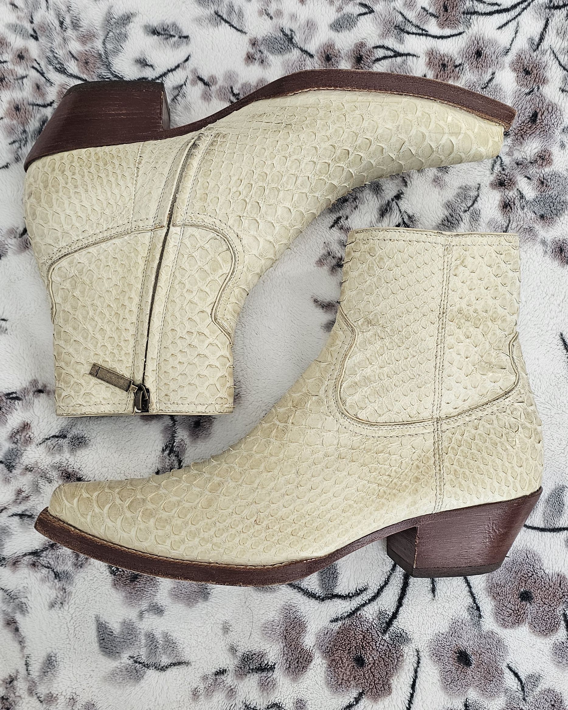 Saint Laurent Paris Lukas Python Boots in Cream Size US 8 / EU 41 - 1 Thumbnail