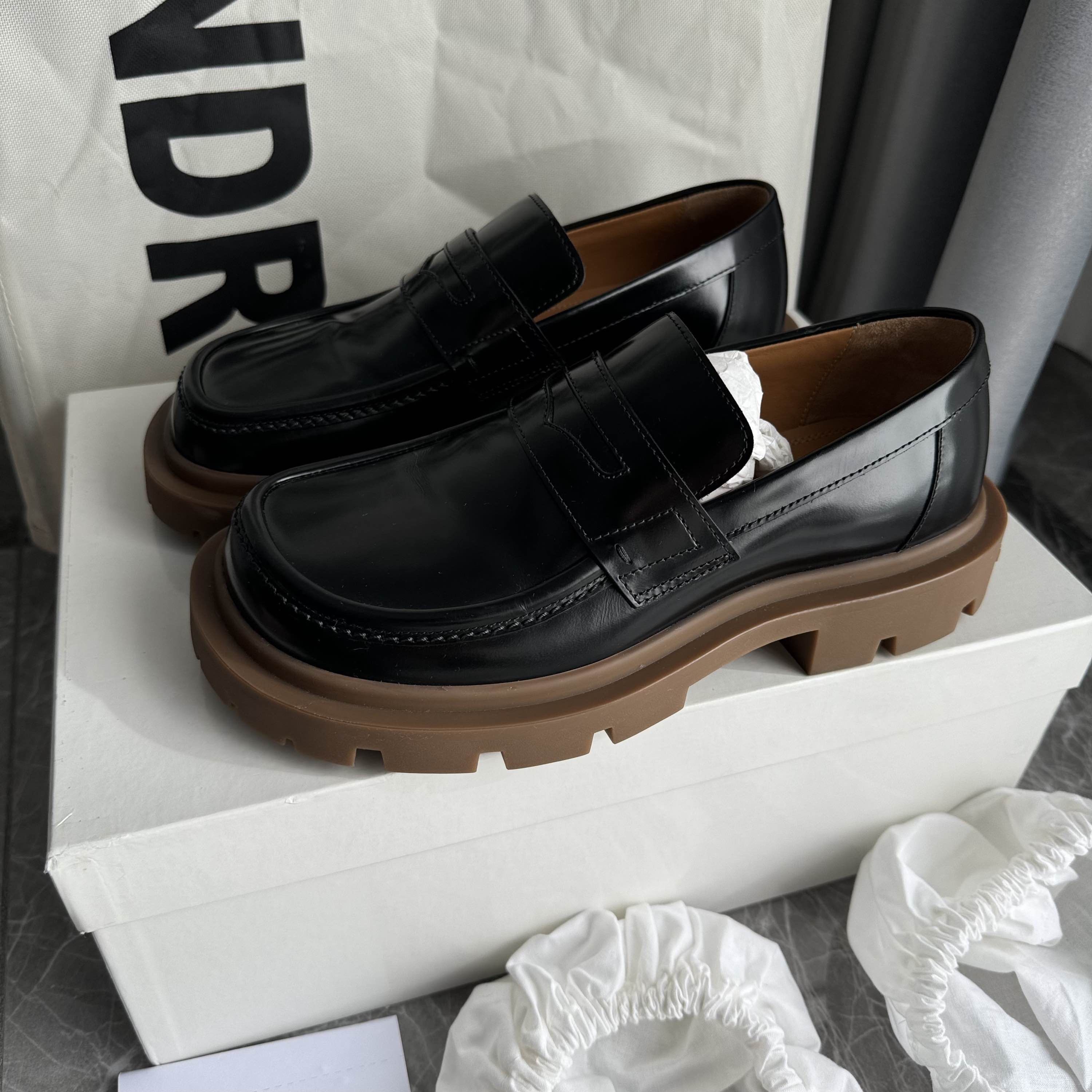 Maison Margiela Maison Margiela Black Leather Platform Loafers Size 37 Size US 7 / IT 37 - 1 Thumbnail