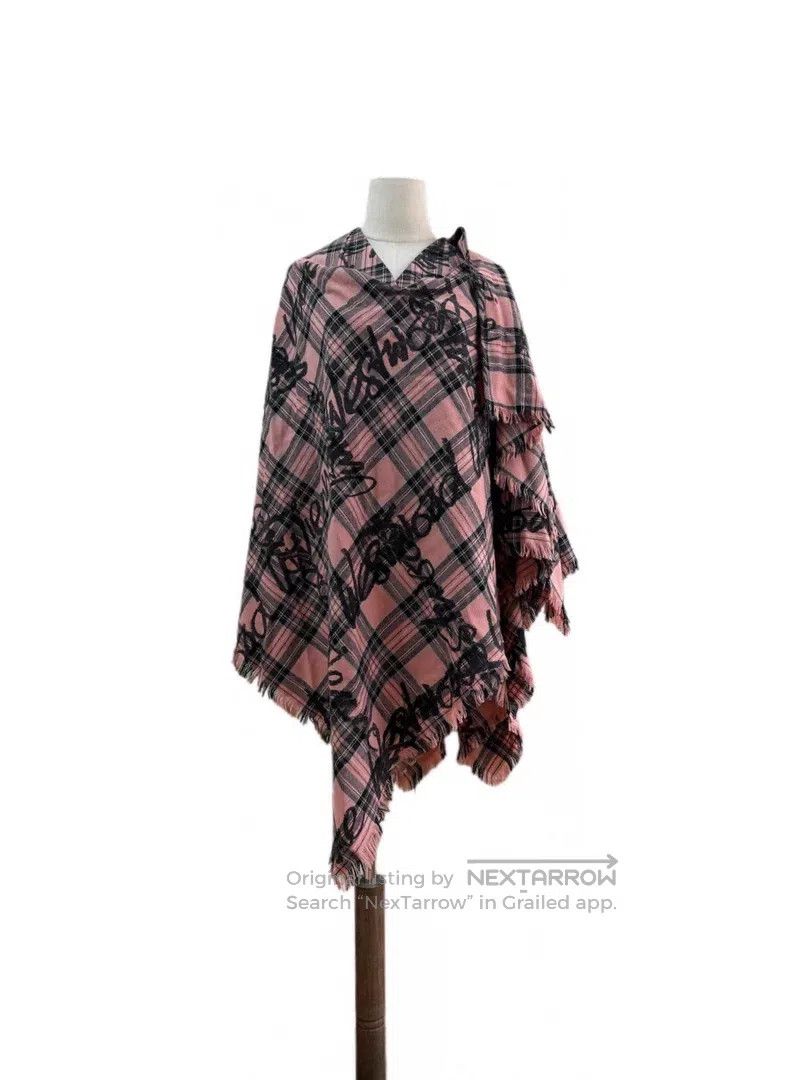 Vivienne Westwood Vivienne Westwood Pink graffiti lettering, transforming ve Size S / US 4 / IT 40 - 5 Thumbnail