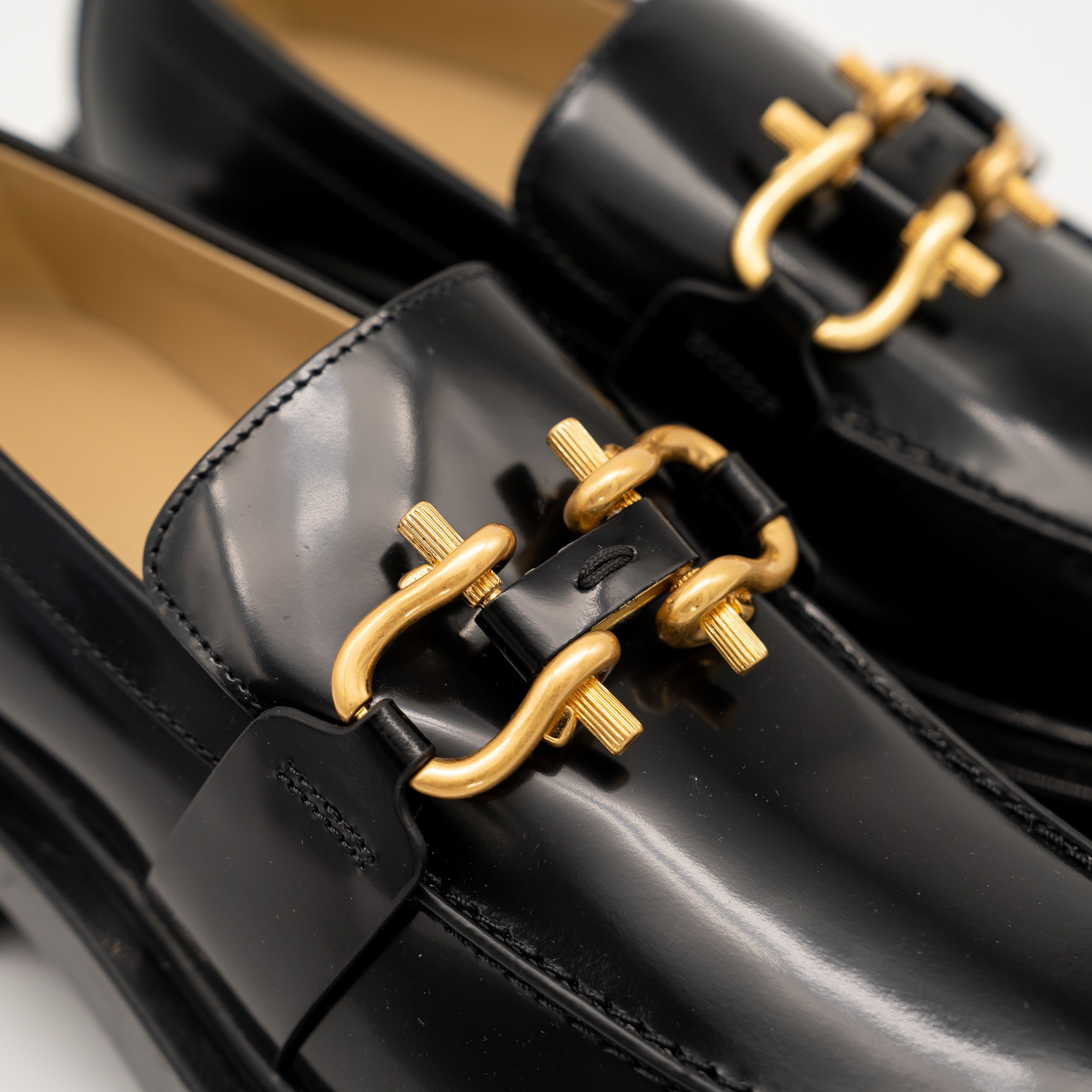 Bottega Veneta 38eu 8 us Bottega Veneta Monsieur Chunky Vinyl Loafers Black Size US 8 / IT 38 - 8 Thumbnail