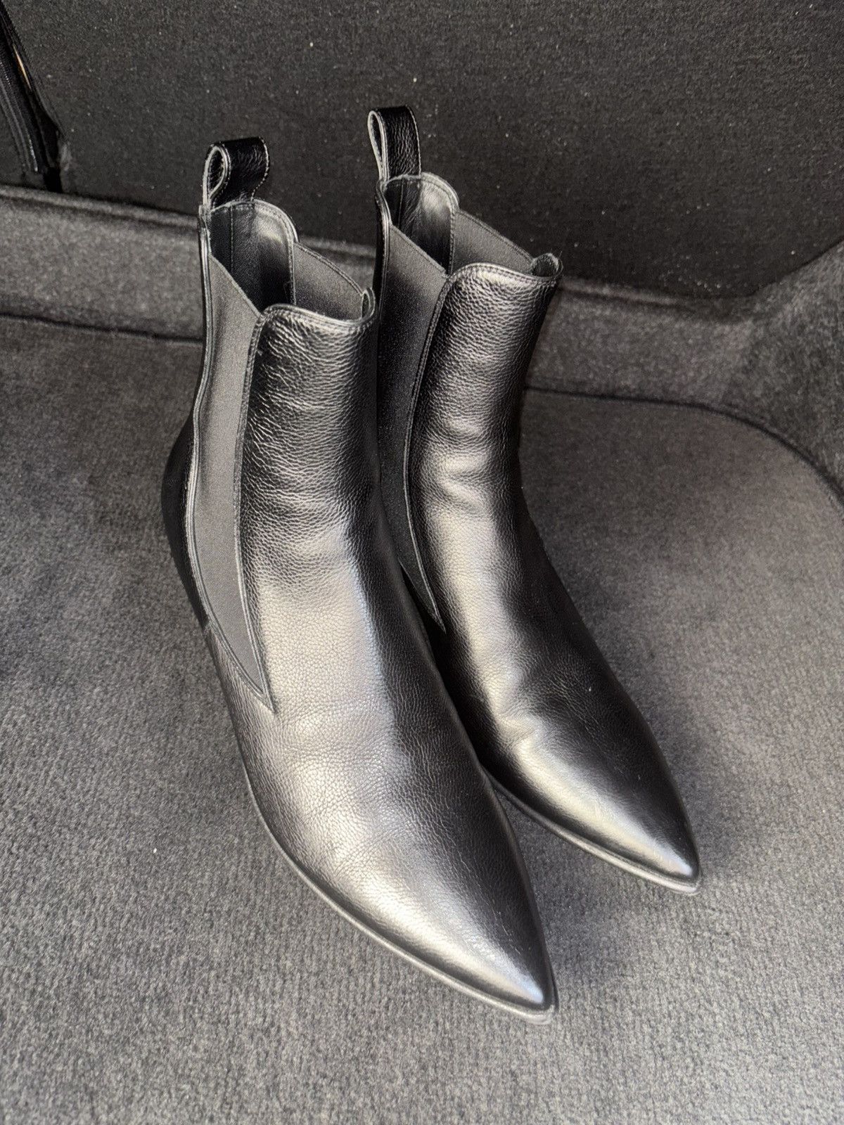 Yves Saint Laurent YVES SAINT LAURENT RIVERSIDE LEATHER 41 1/2 Size US 9.5 / EU 42-43 - 1 Thumbnail