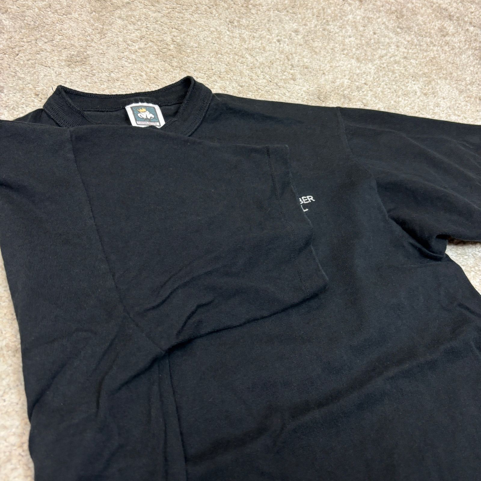 Disney × Vintage Vintage Disney Cast Member Original SS Henley Shirt Men's M Size US M / EU 48-50 / 2 - 8 Thumbnail