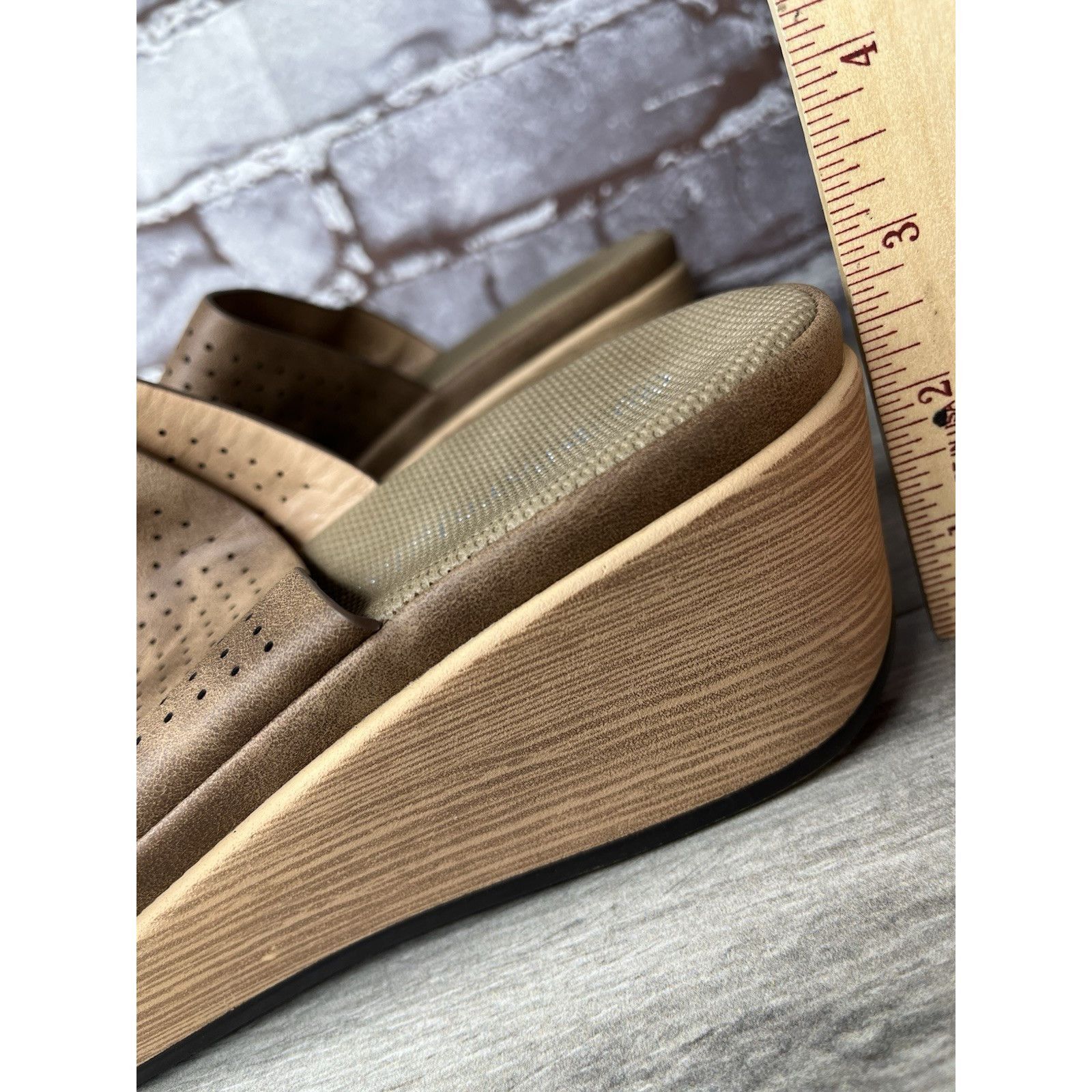 Patrizia Pepe Patrizia Brown Leather Perforated Slip On Wedge Sandals Wome Size US 10.5 / IT 40.5 - 13 Thumbnail