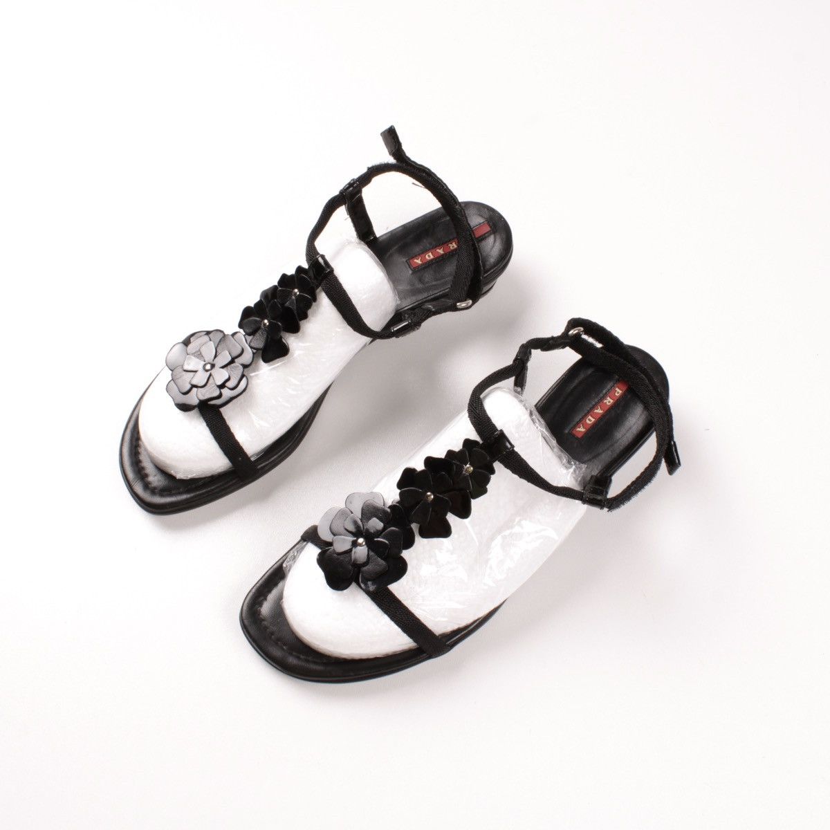 Prada Authentic Prada Black Patent Leather Floral Sandals Size US 9.5 / IT 39.5 - 8 Thumbnail