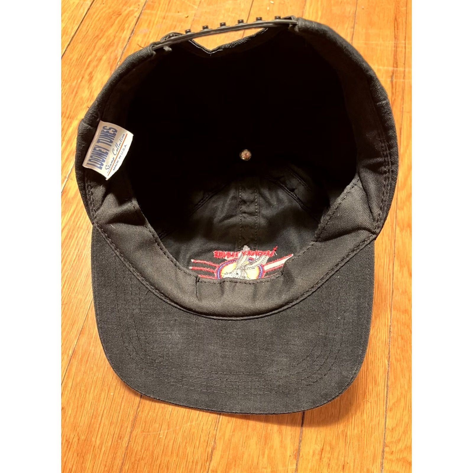 Vintage VINTAGE Looney Tunes Stamp Collection Bugs Bunny Snapback Hat Black 90s USPS Hats Size ONE SIZE - 7 Thumbnail