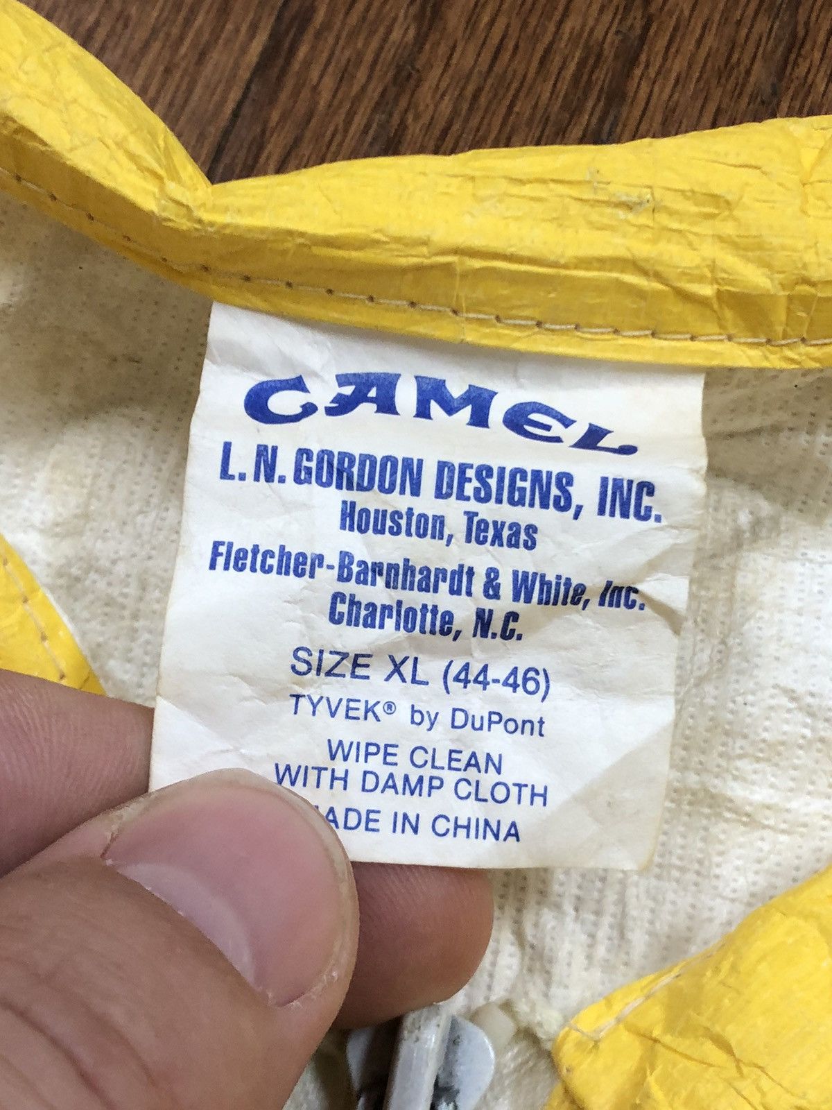 Camel Vintage Camel Jacket Mens XL Tyvek Joe Camel Smoking 90s Size US XL / EU 56 / 4 - 11 Thumbnail