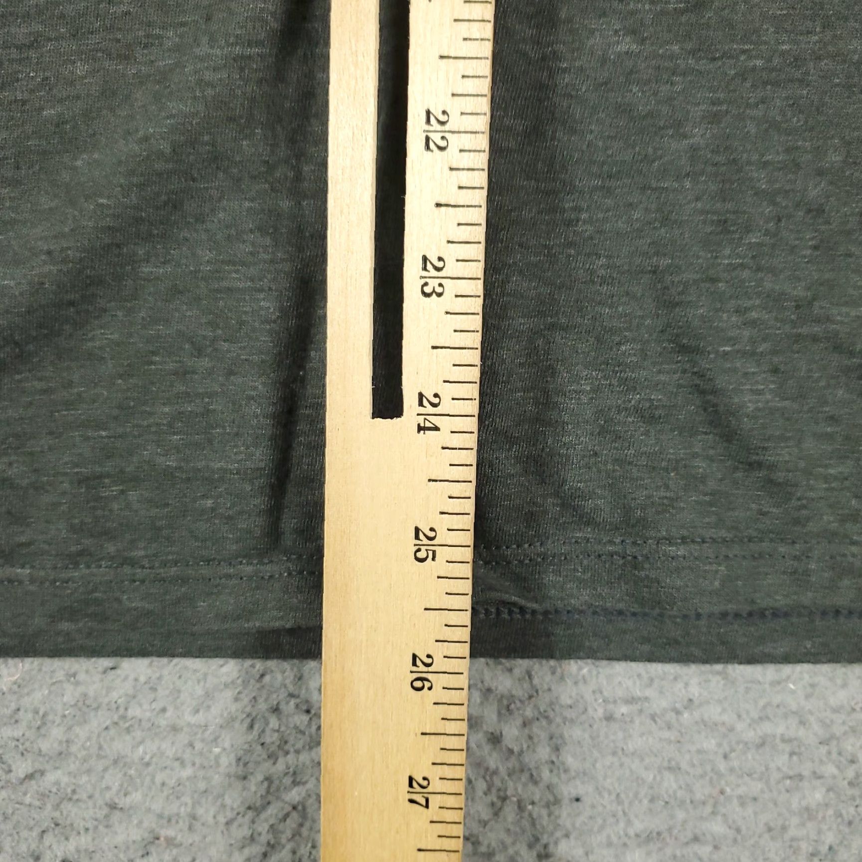 Nike Nike T Shirt Mens Small Gray Nike Dri-Fit Short Sleeve Sports Activewear Shirt Mens Gray S Nike Dri-Fit Modern Classic Sports Size US S / EU 44-46 / 1 - 4 Thumbnail