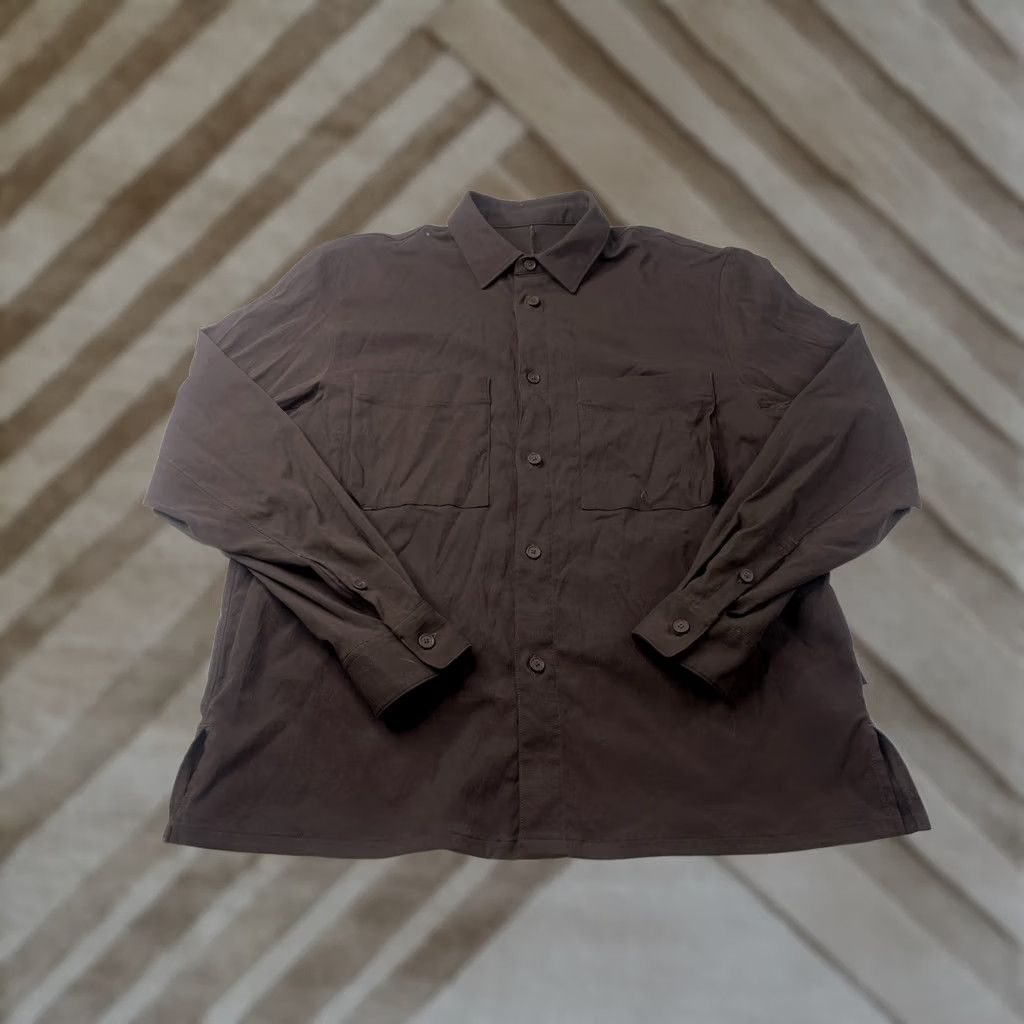 Lululemon Lululemon Button-Up Shirt Mens L Relaxed Fit Long Sleeve Brown Espresso ESPR Size US L / EU 52-54 / 3 - 1 Thumbnail