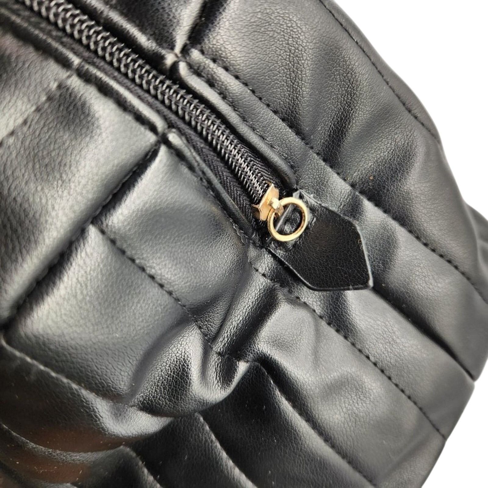 Other Christian Siriano Quilted Faux Leather Handbag Size ONE SIZE - 7 Thumbnail