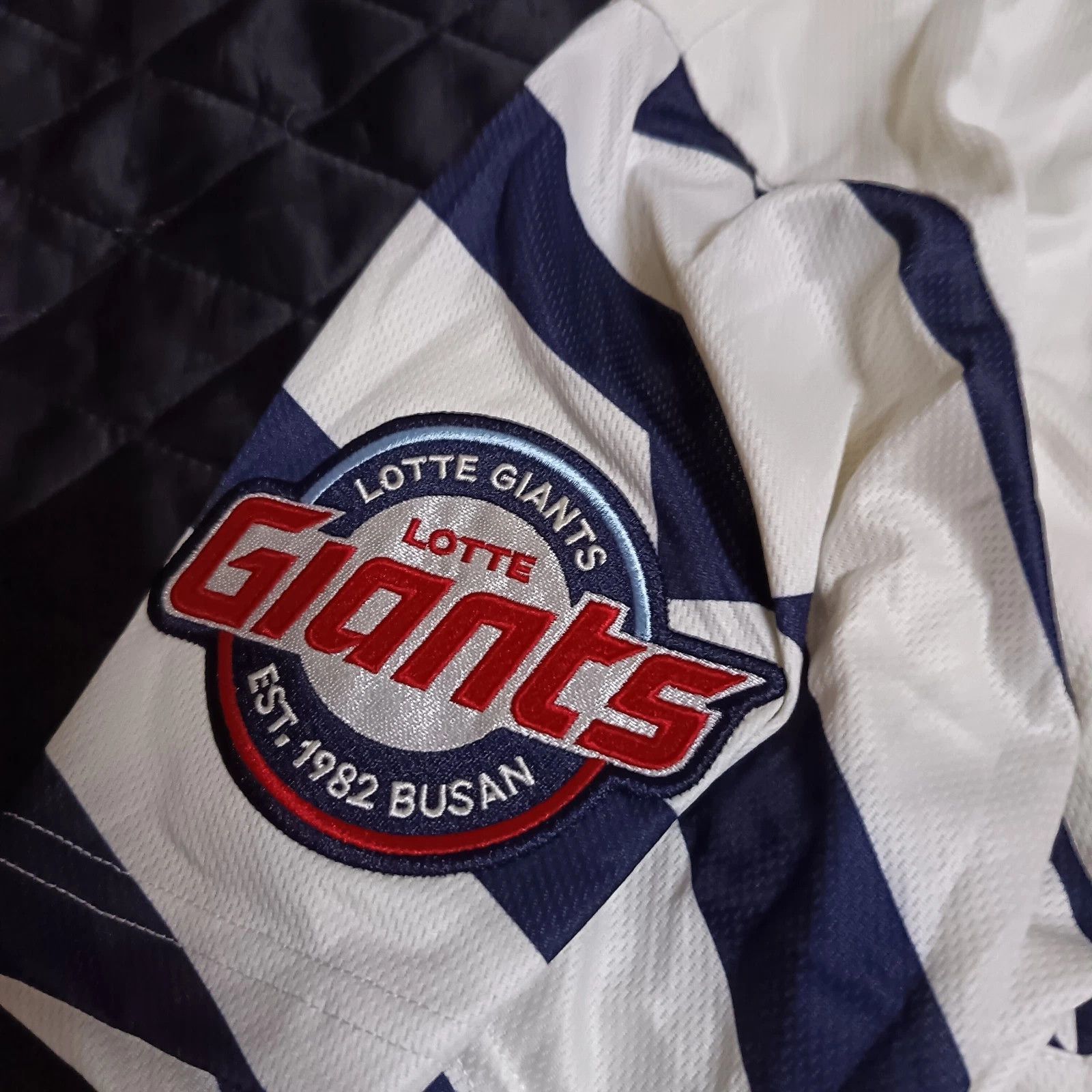 MLB Busan Lotte Giants KBO Korean Baseball Jersey Size US XL / EU 56 / 4 - 5 Thumbnail