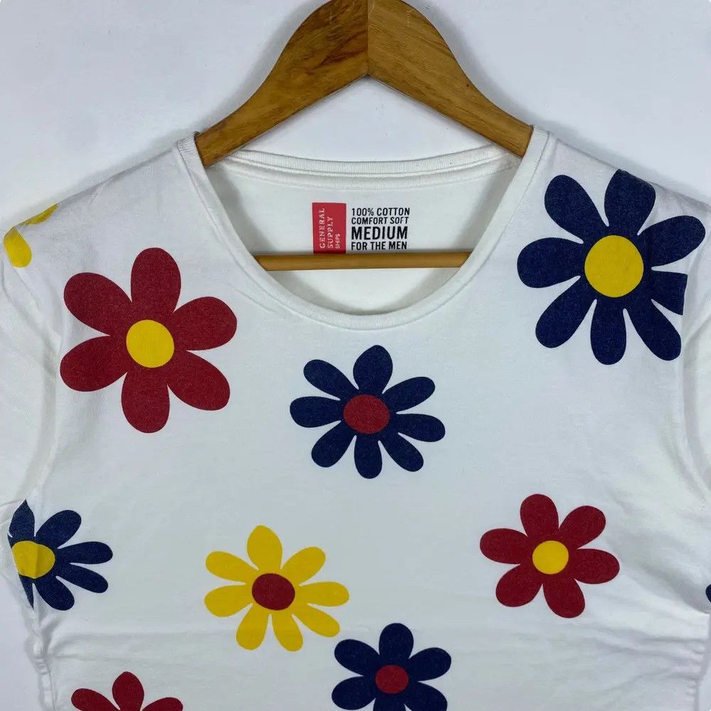Japanese Brand GENERAL SUPPLY By SHIPS For The Men Flowers Graphic Tee Size US M / EU 48-50 / 2 - 2 Thumbnail