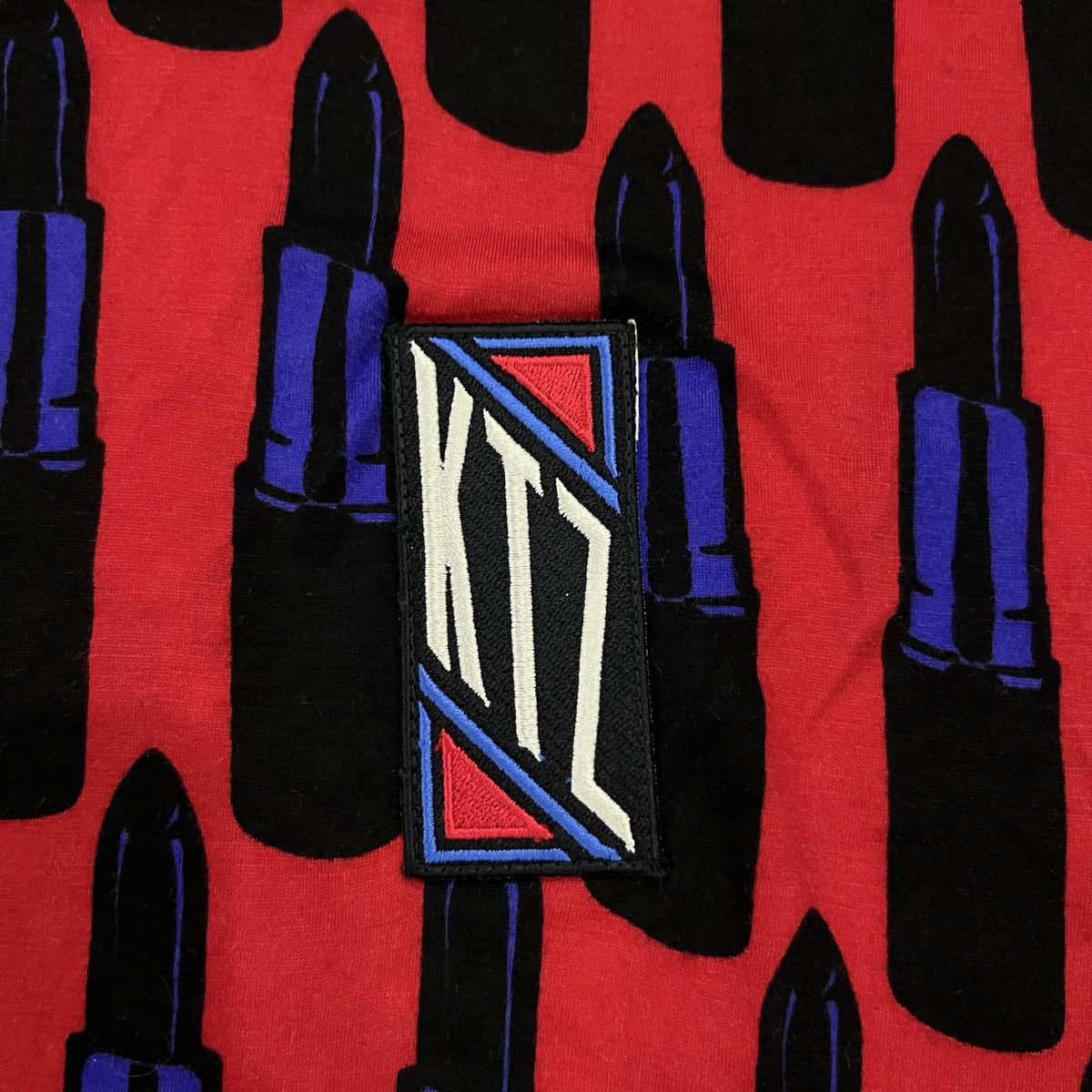 KTZ KTZ Lipstick Bullet All-Over Print T-Shirt Size US XS / EU 42 / 0 - 4 Thumbnail