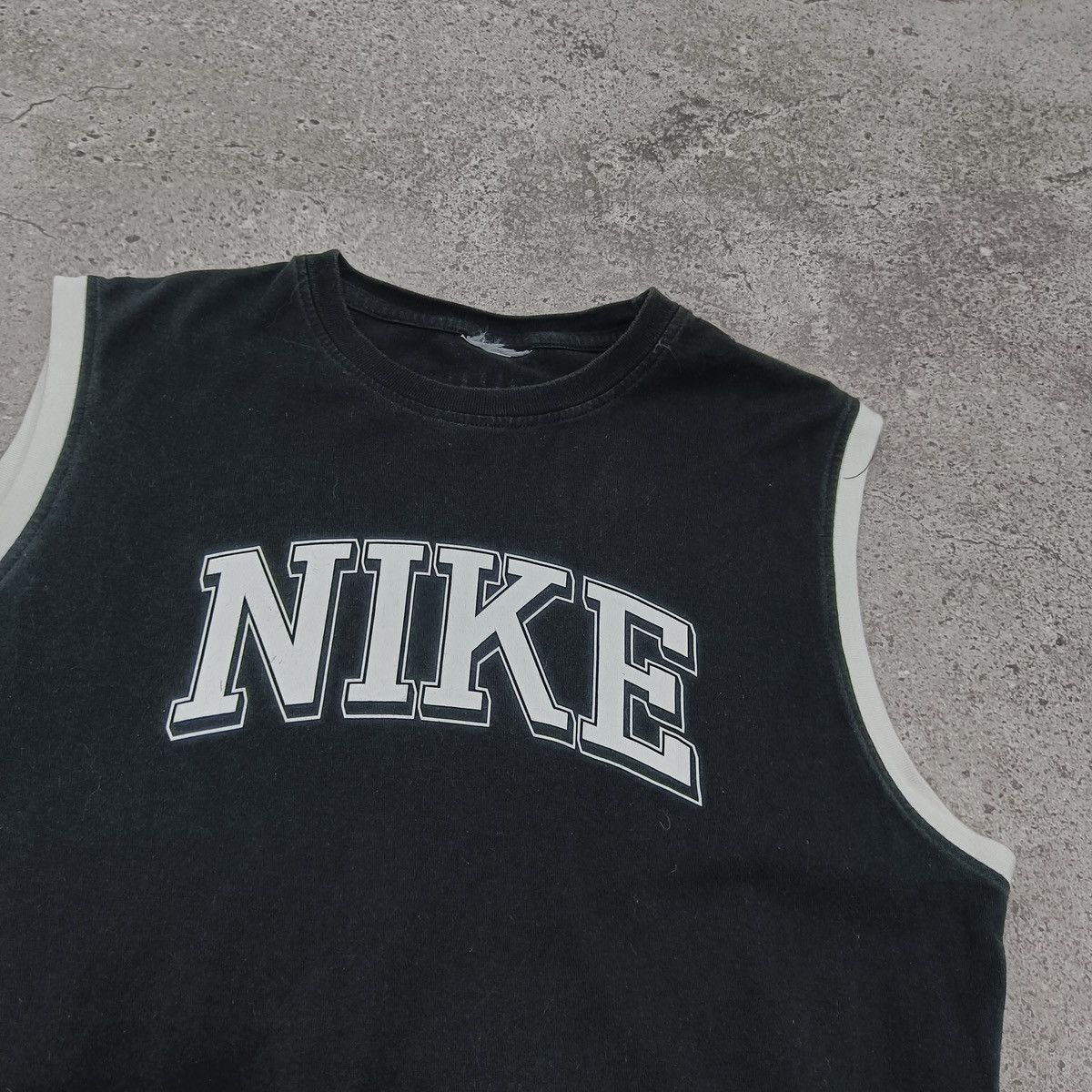 Vintage Vintage 00s Nike Big Logo washed tank top y2k hype og Size US M / EU 48-50 / 2 - 2 Thumbnail