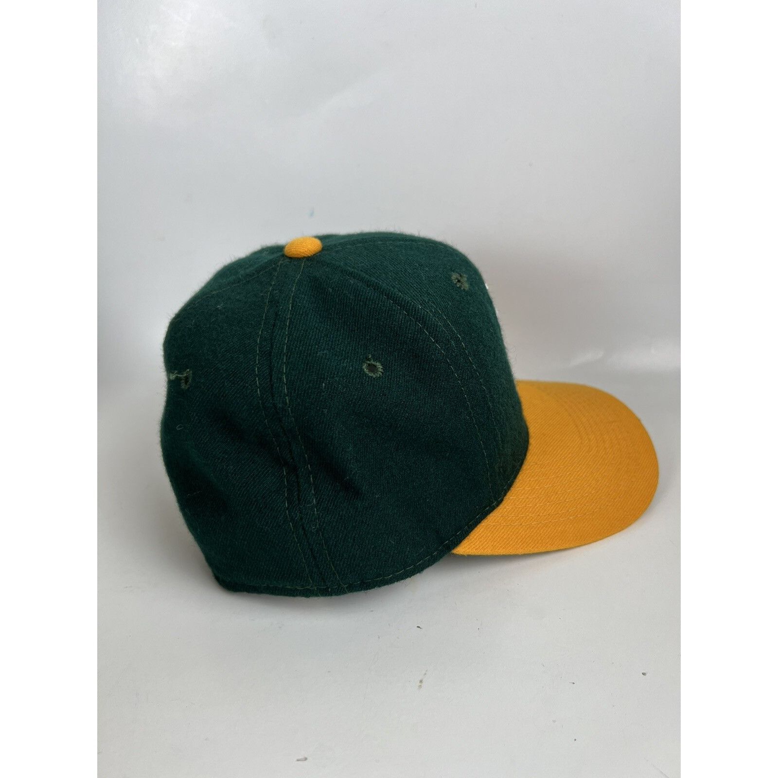 Sports Specialties Vintage Oakland Athletics Sports Specialties Fitted Size 6 3 Size ONE SIZE - 7 Thumbnail