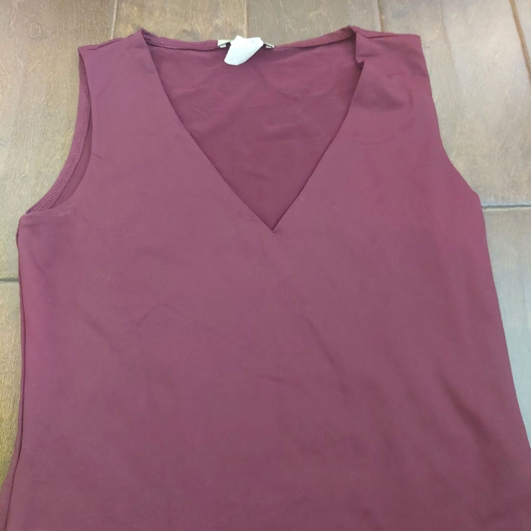 Vintage Be Cool Tank Top Be Cool Girl's Maroon V-Neck Sleeveless Tank M Teens Shirt Womens? Size M / US 6-8 / IT 42-44 - 7 Thumbnail