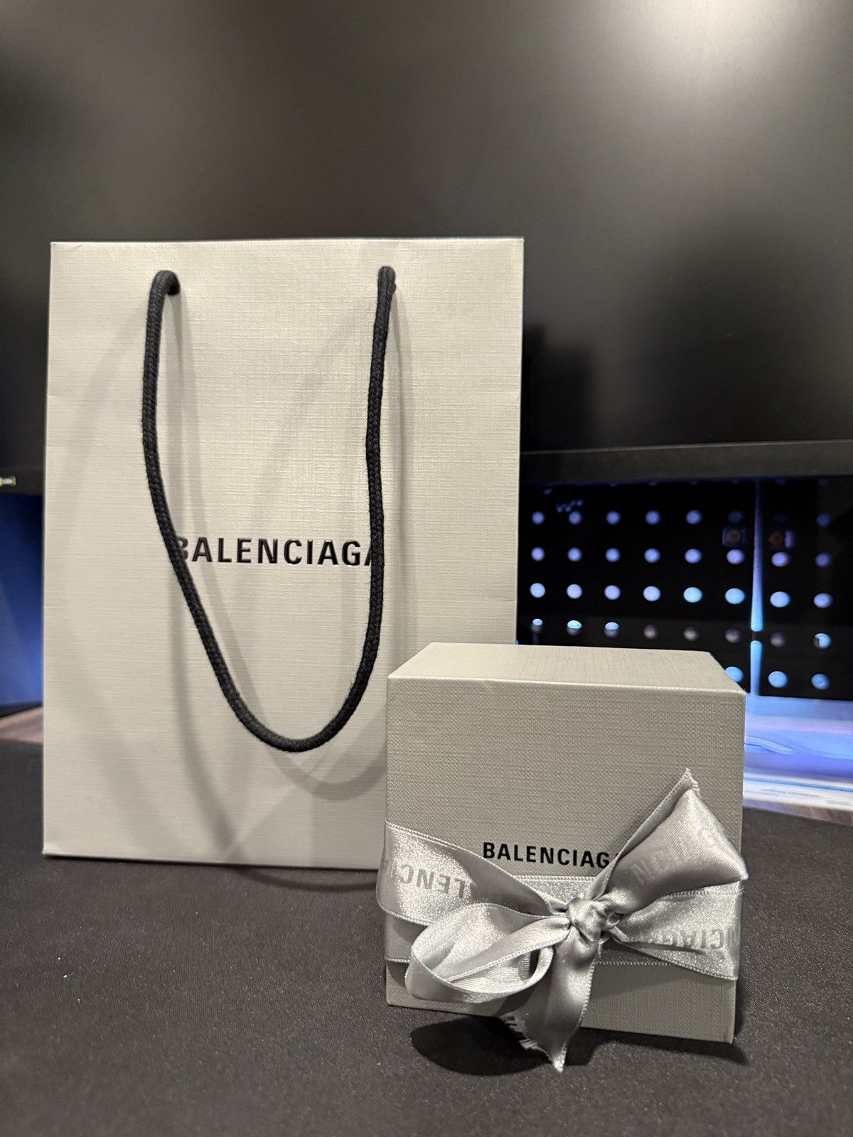 Balenciaga Balenciaga Plate Twist Bracelet Size ONE SIZE - 2 Thumbnail