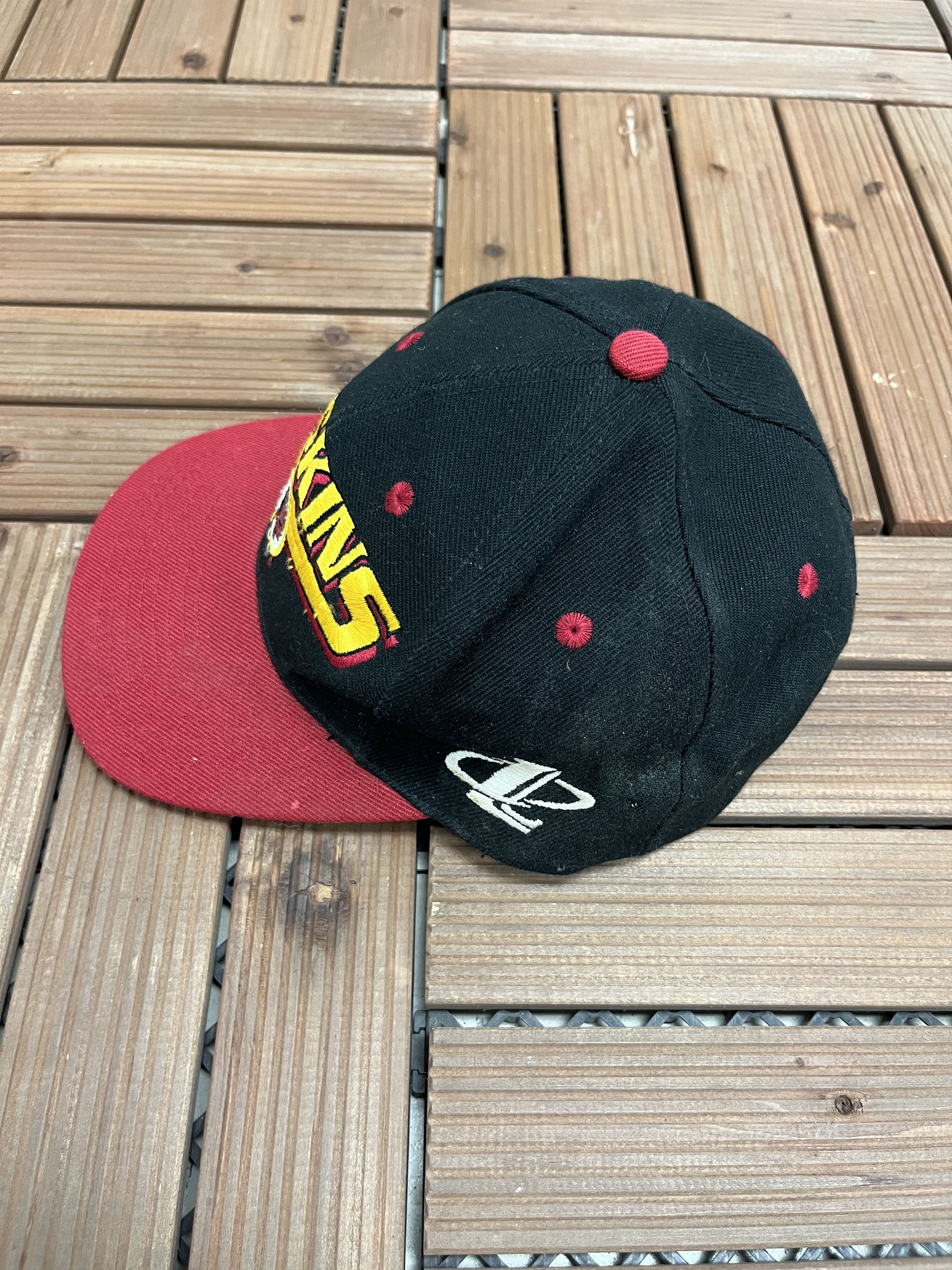 Logo Athletic × Vintage Washington Redskins Vintage Black Snap Back Hat Size ONE SIZE - 4 Thumbnail