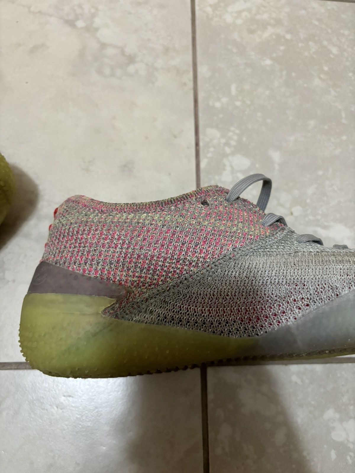 Nike Rare Nike Kobe NXT 360 Wolf Grey Multi-Color Green Size 9.5 Size US 9.5 / EU 42-43 - 8 Thumbnail