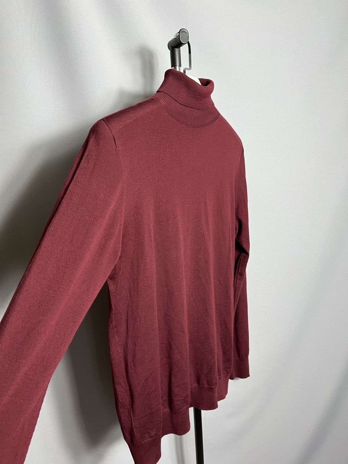 Johnstons Of Elgin johnstons of elgin roll neck wool jumper burgundy sweater Size US L / EU 52-54 / 3 - 5 Thumbnail