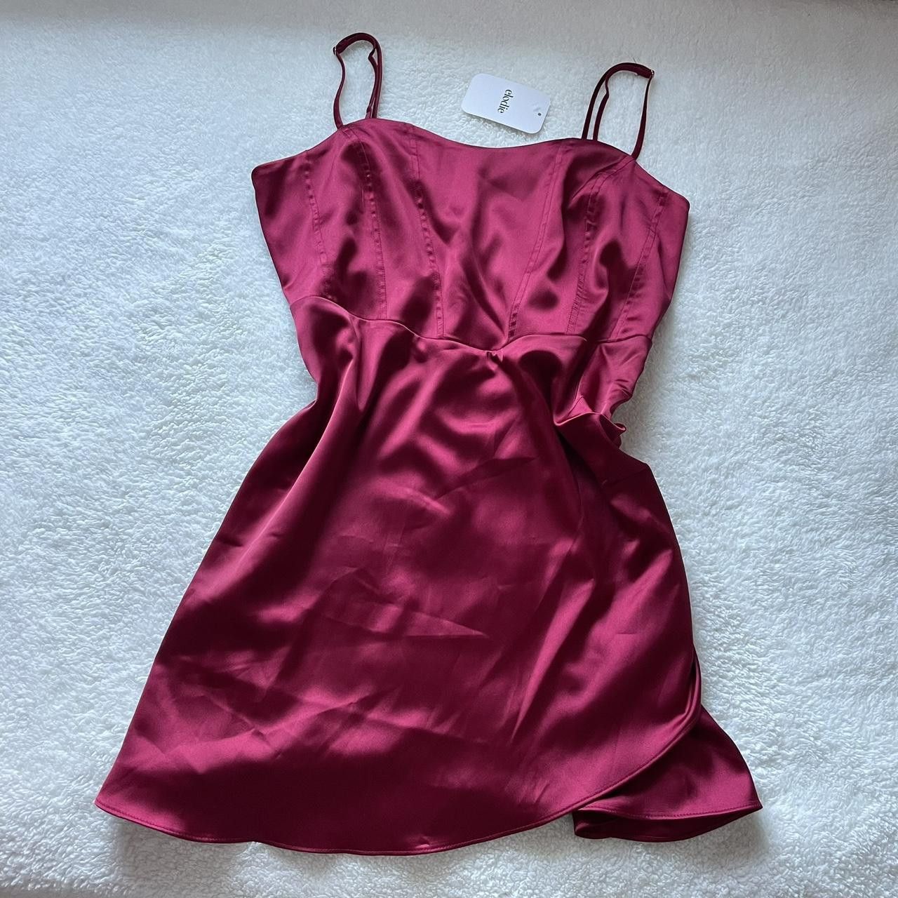 Other Elodie Red Satin Mini Dress Size L Size L / US 10 / IT 46 - 1 Thumbnail