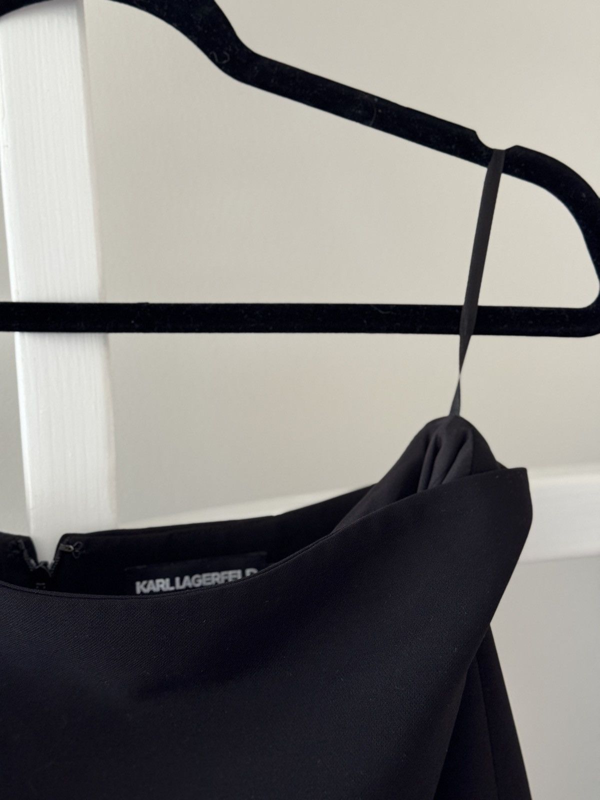 Karl Lagerfeld Karl Lagerfeld black Pencil Skirt Size 30" / US 8 / IT 44 - 6 Thumbnail